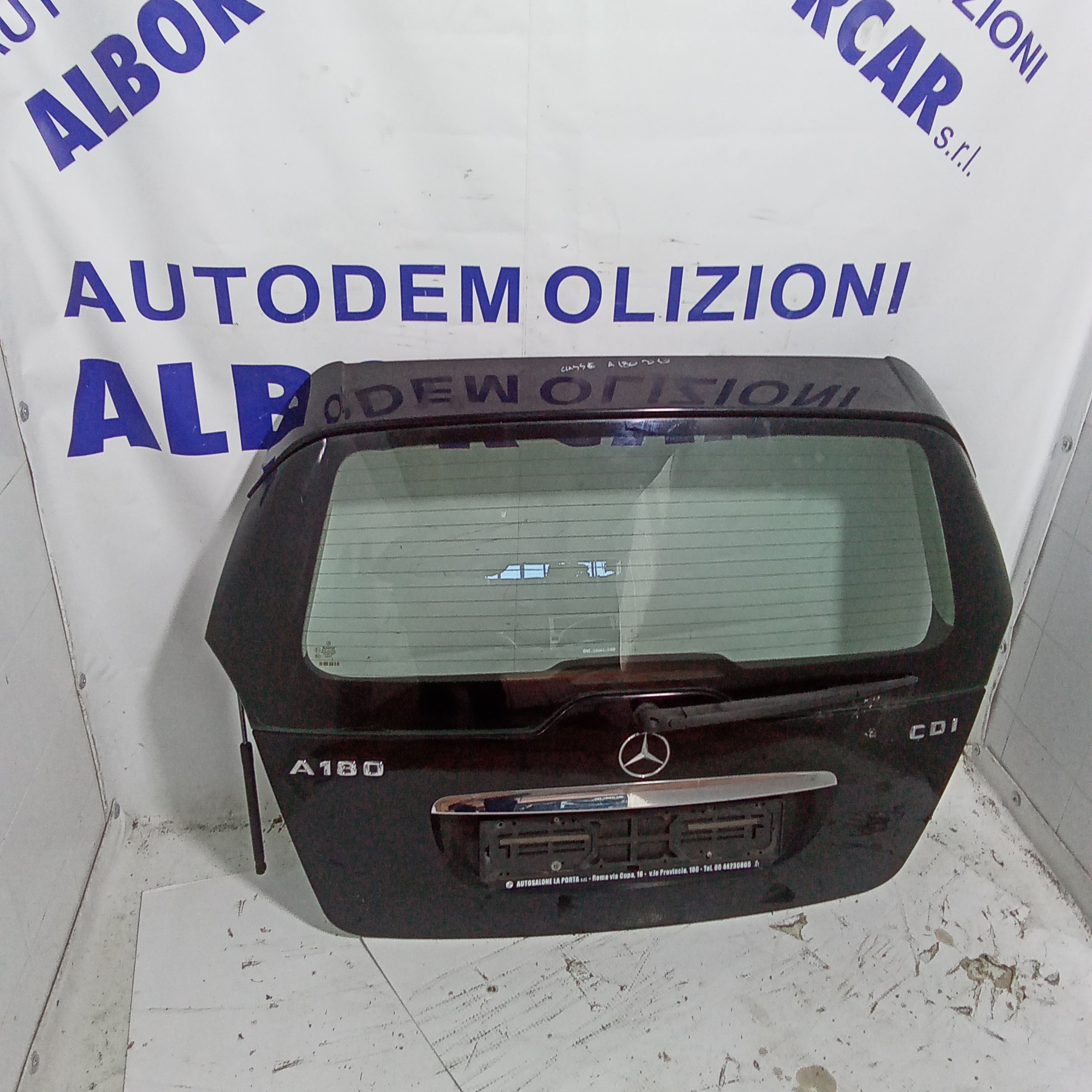 portellone baule posteriore mercedes A180 anno 2010
