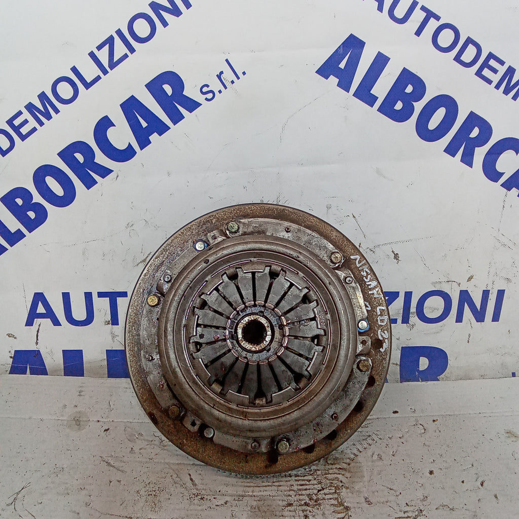 Volano frizione nissan legancy 2.0d anno 2003