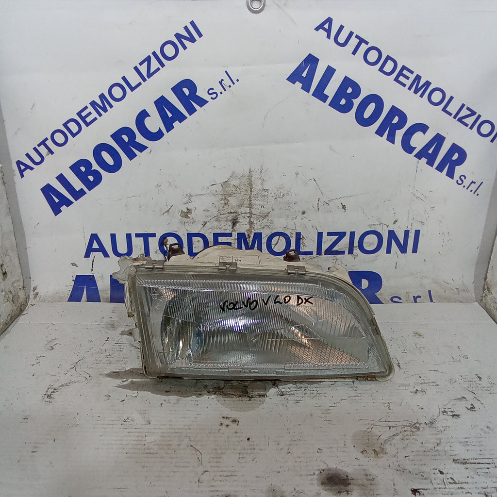 Headlight, right, Volvo V40, year 2002