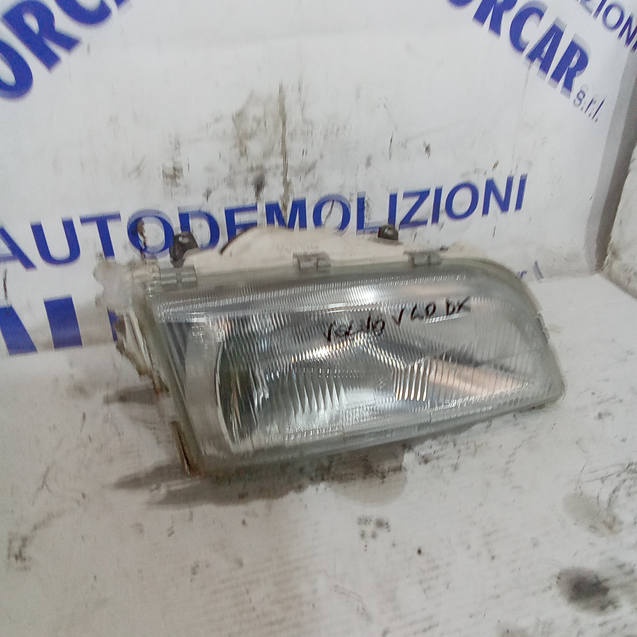 Headlight, right, Volvo V40, year 2002
