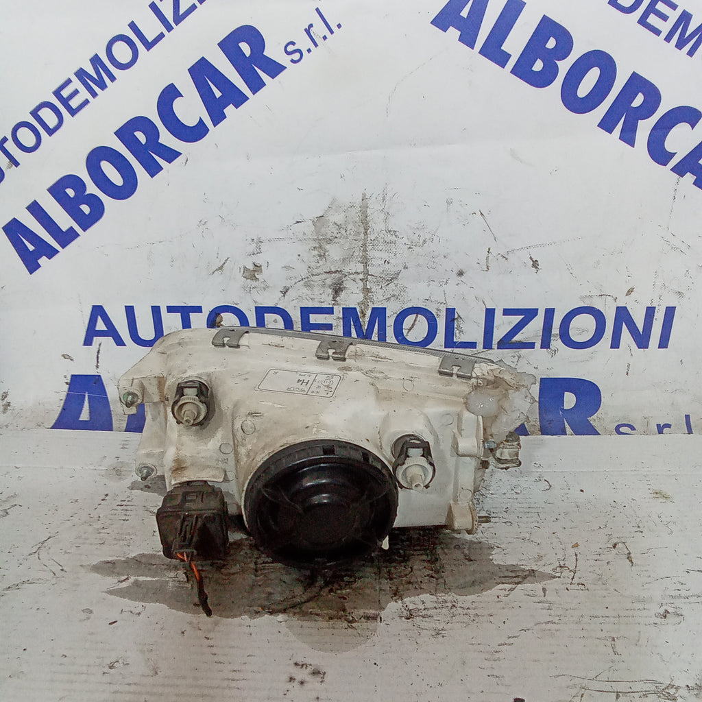 Headlight, right, Volvo V40, year 2002
