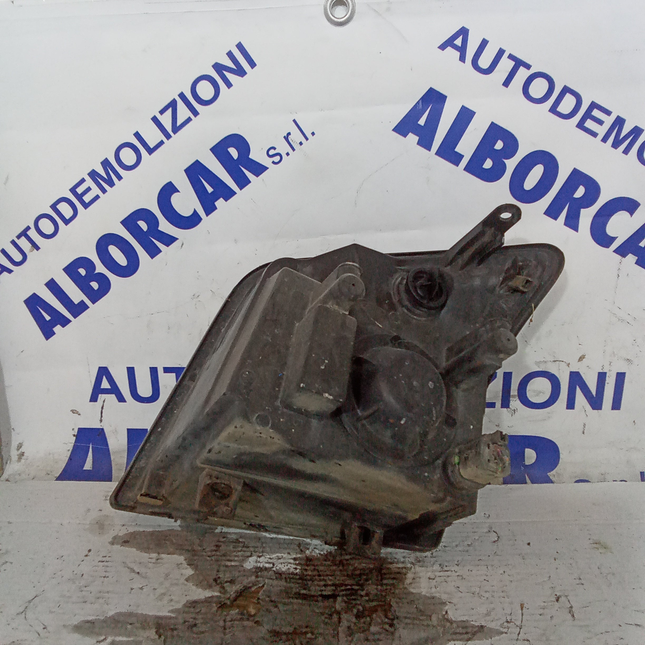 right front headlight Ford Transit year 2001