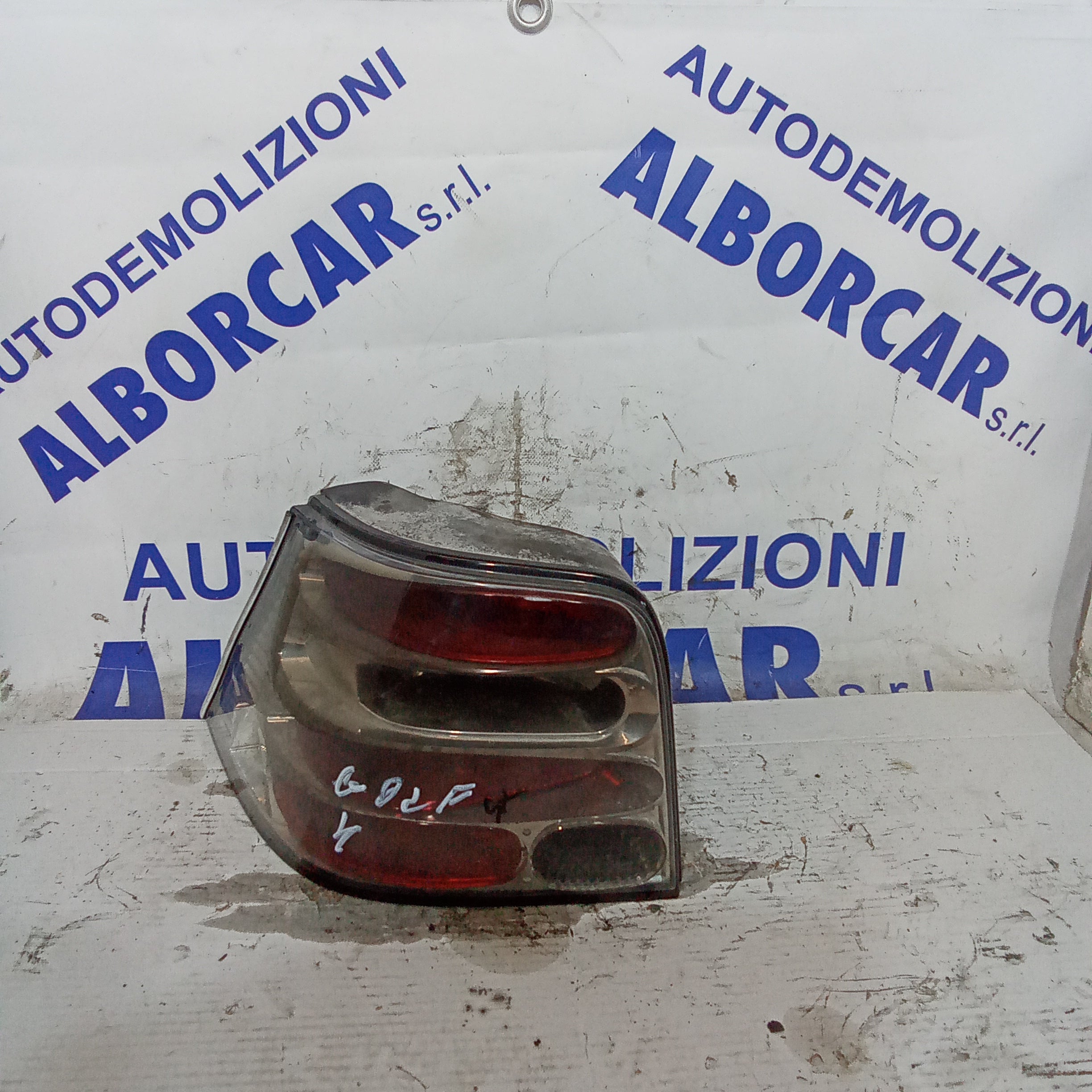 Left rear stop light Golf 4 year 2002