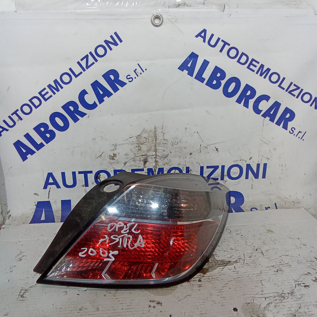 Piloto trasero derecho Opel Astra año 2005