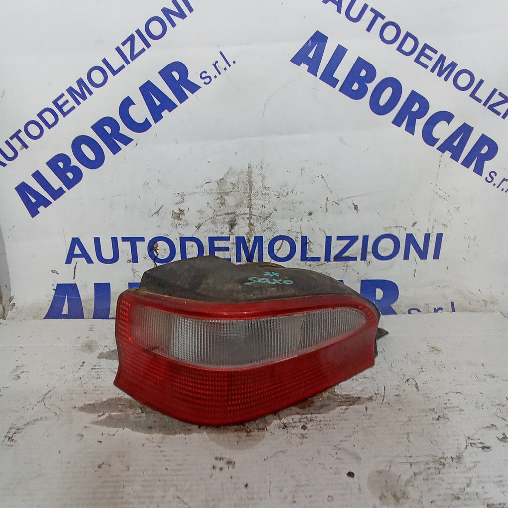 Left rear stop light Citroen Saxo 2001