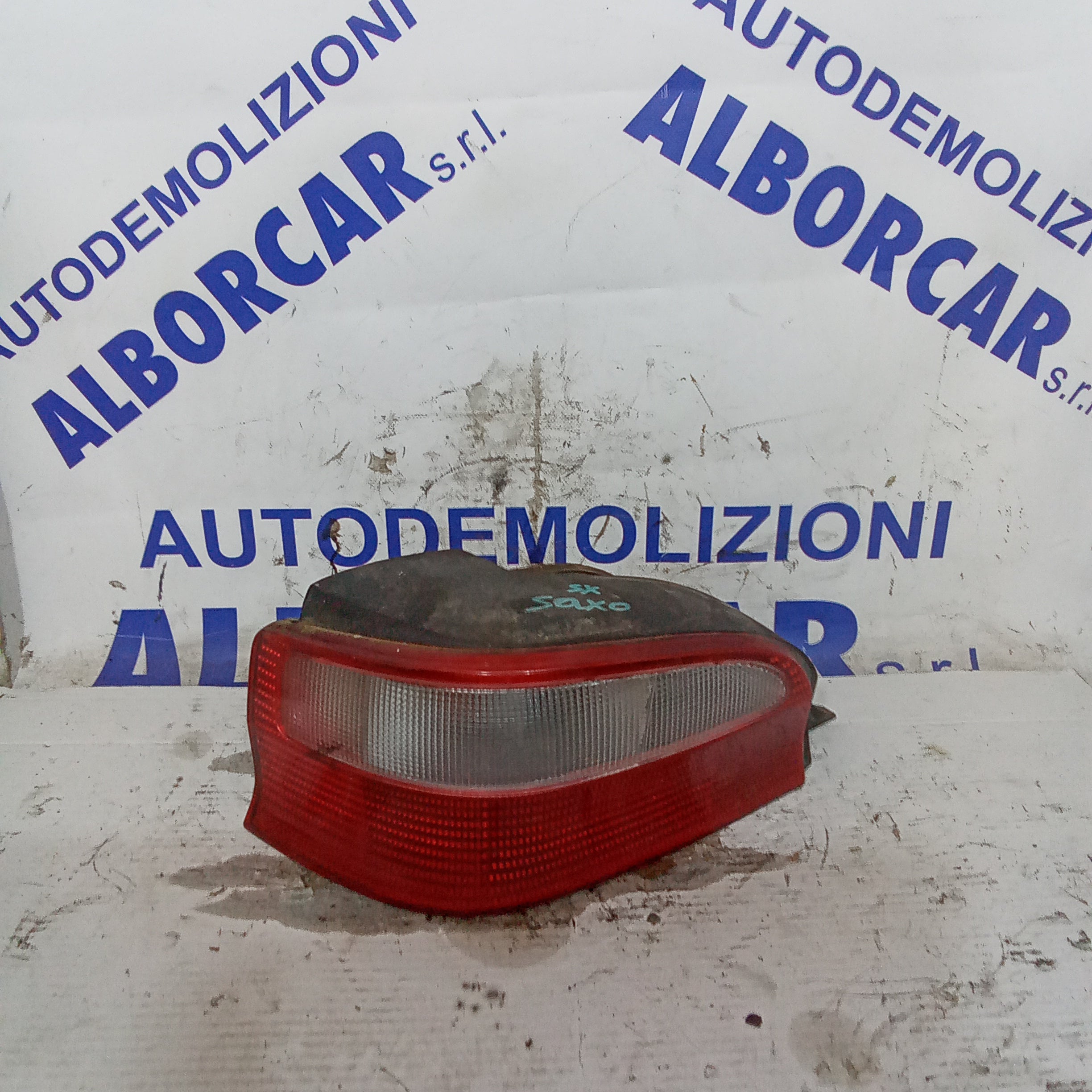 Left rear stop light Citroen Saxo 2001