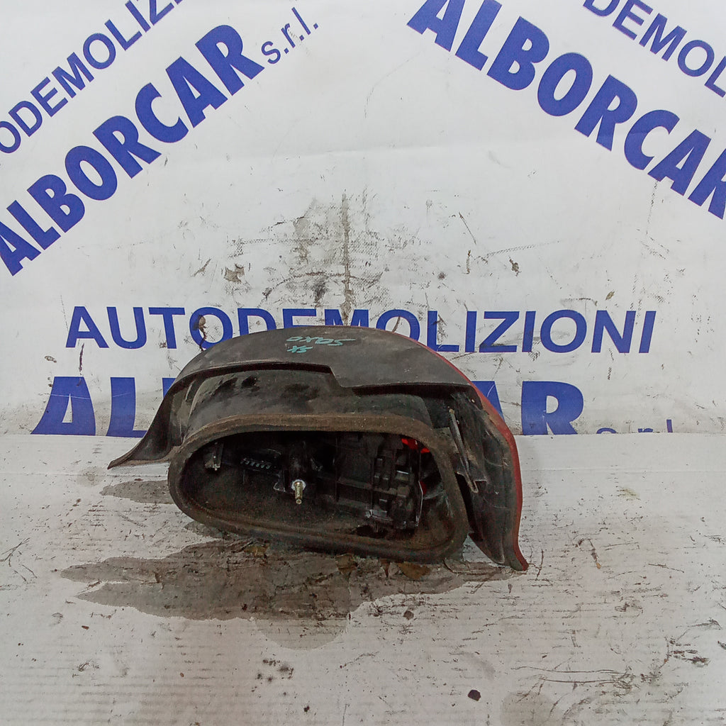 Left rear stop light Citroen Saxo 2001