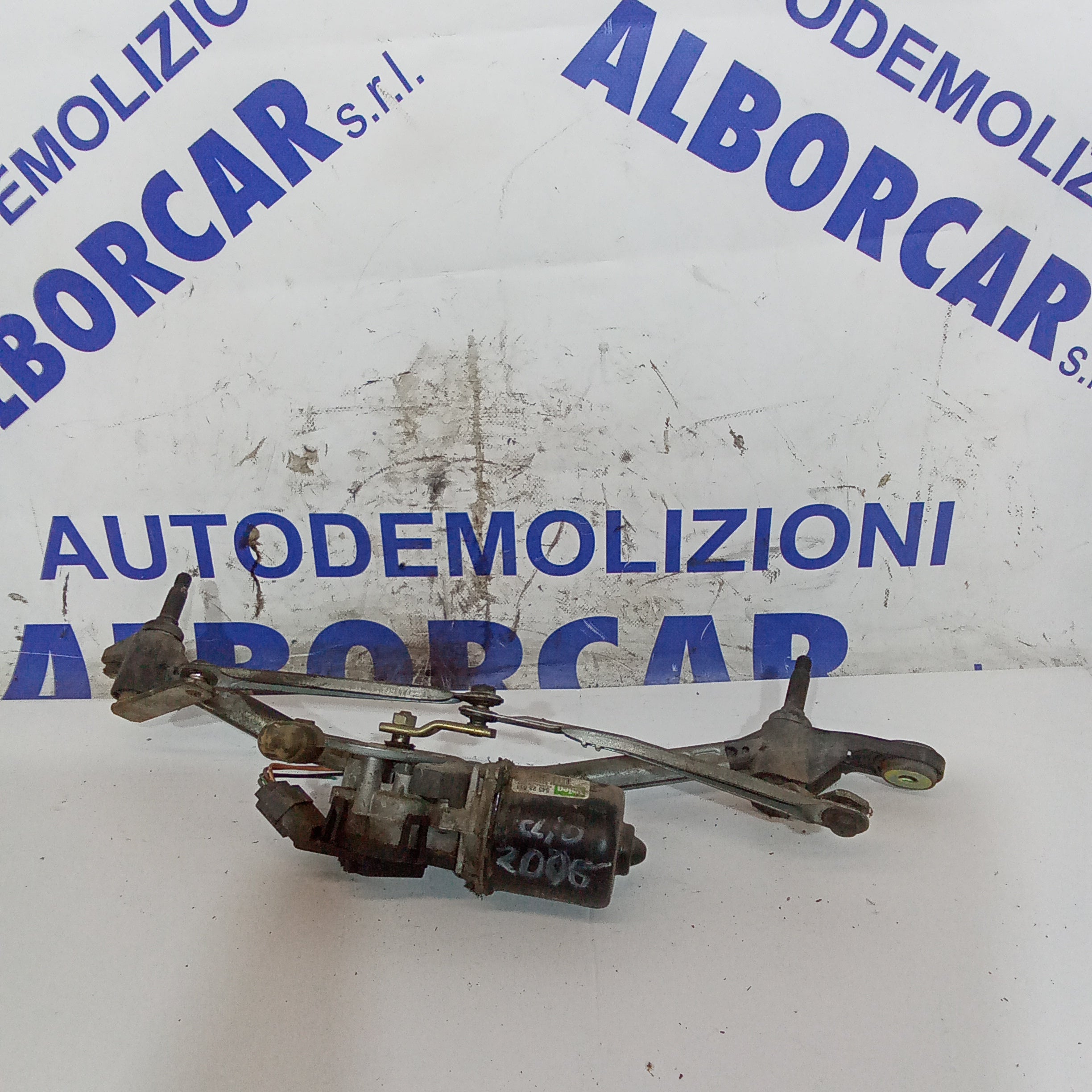 Motor de limpiaparabrisas delantero Renault Clio año 2006