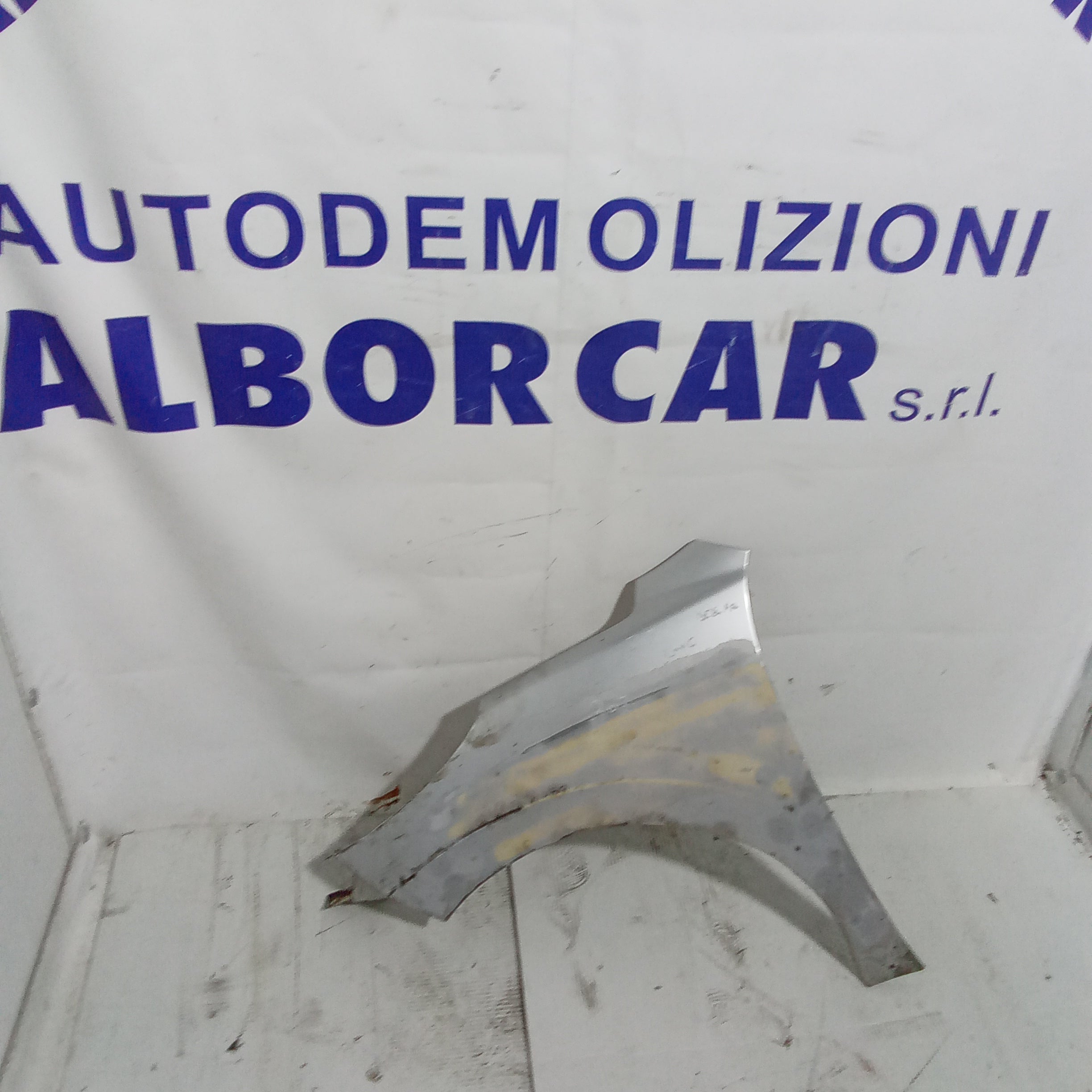 Guardabarros delantero izquierdo Peugeot 307 berlina año 2006