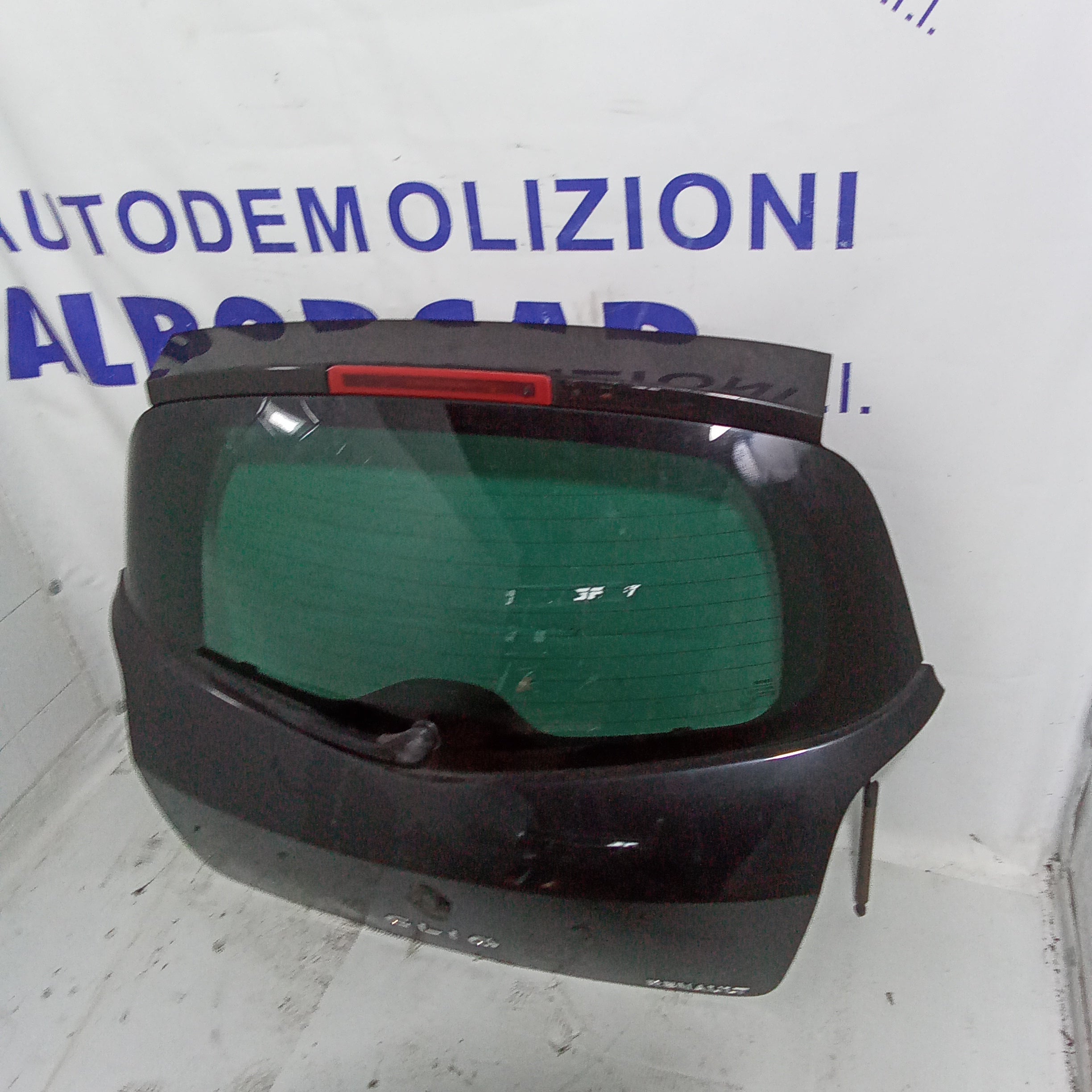 Renault Clio 1.5dci Rear Trunk Lid Year 2006