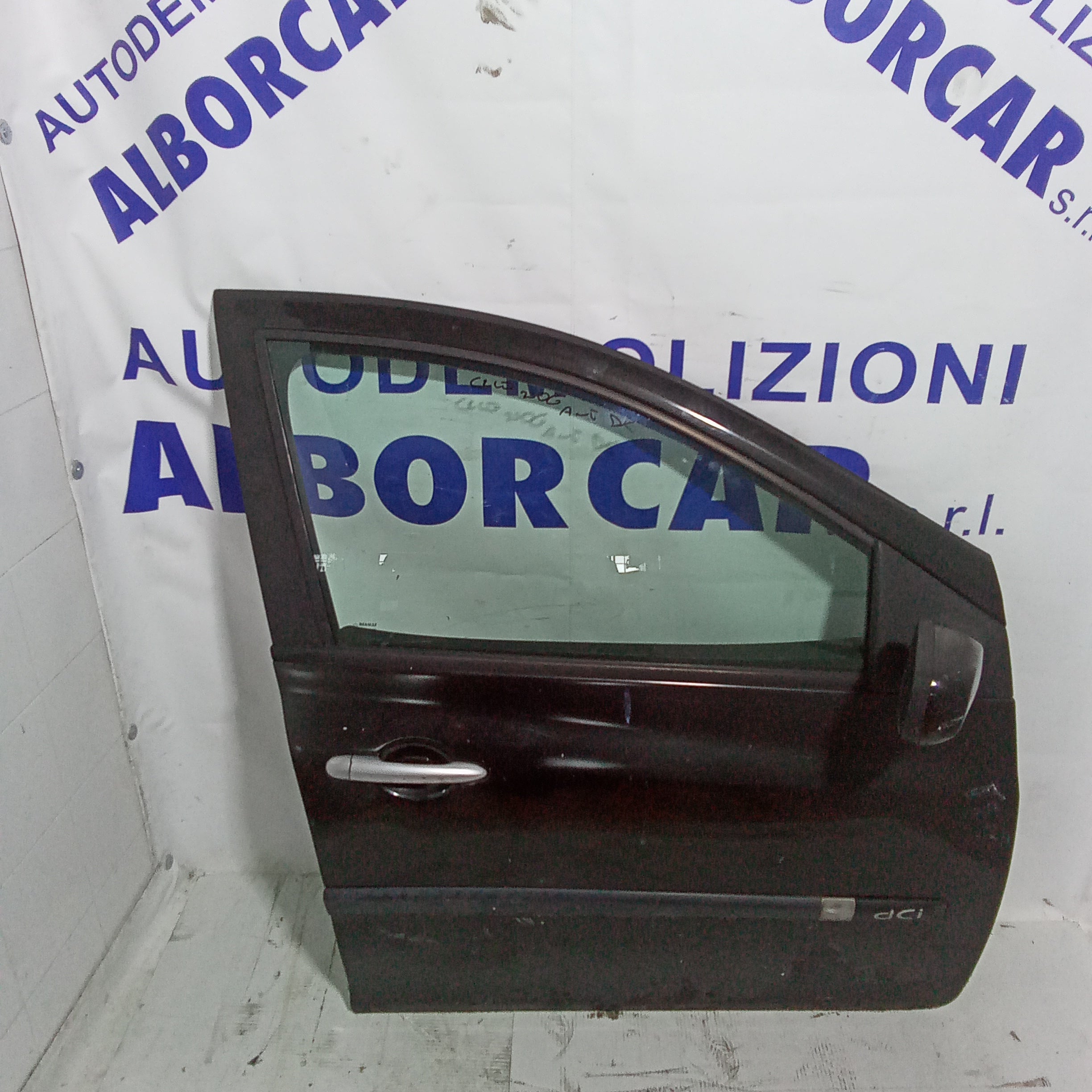 Complete front right door Renault Clio DCI year 2006