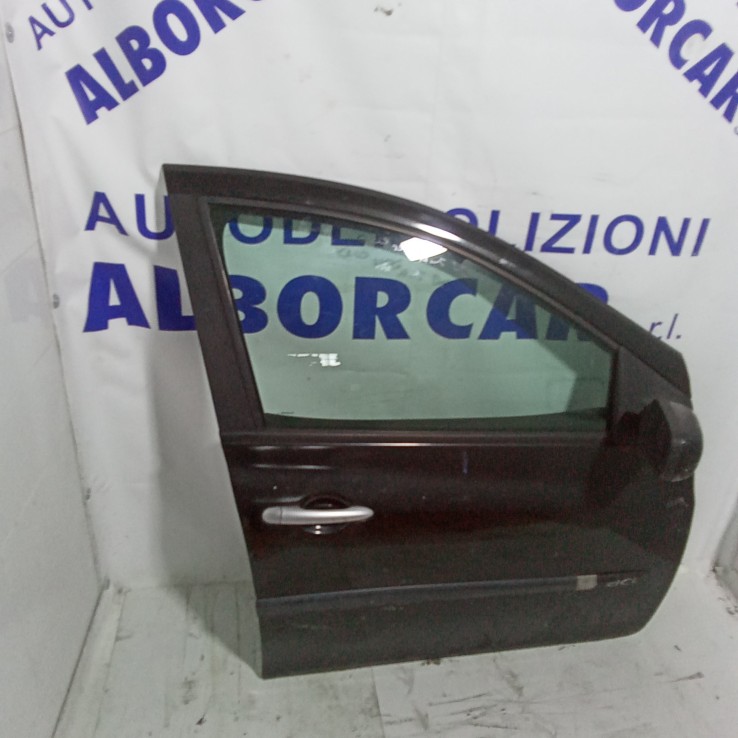 Complete front right door Renault Clio DCI year 2006