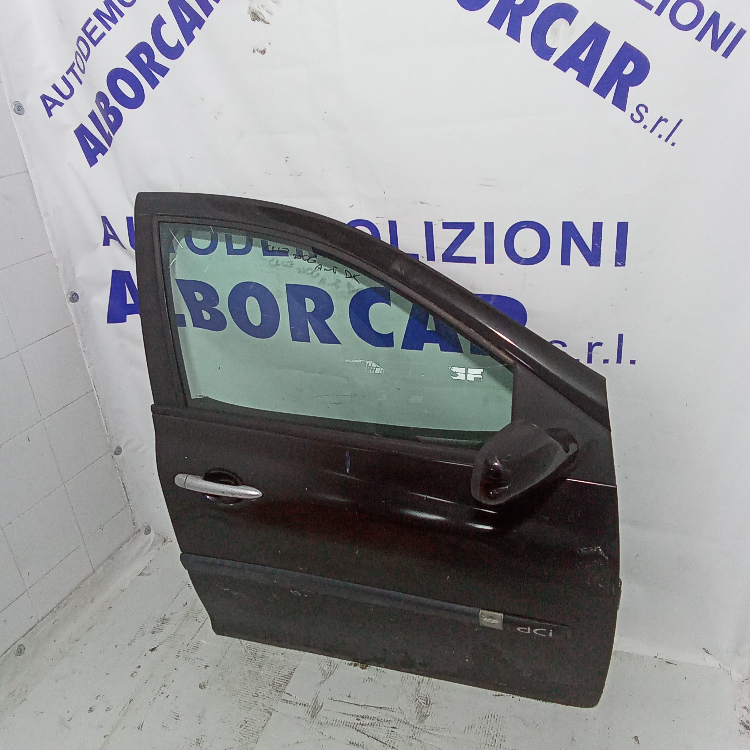 Complete front right door Renault Clio DCI year 2006