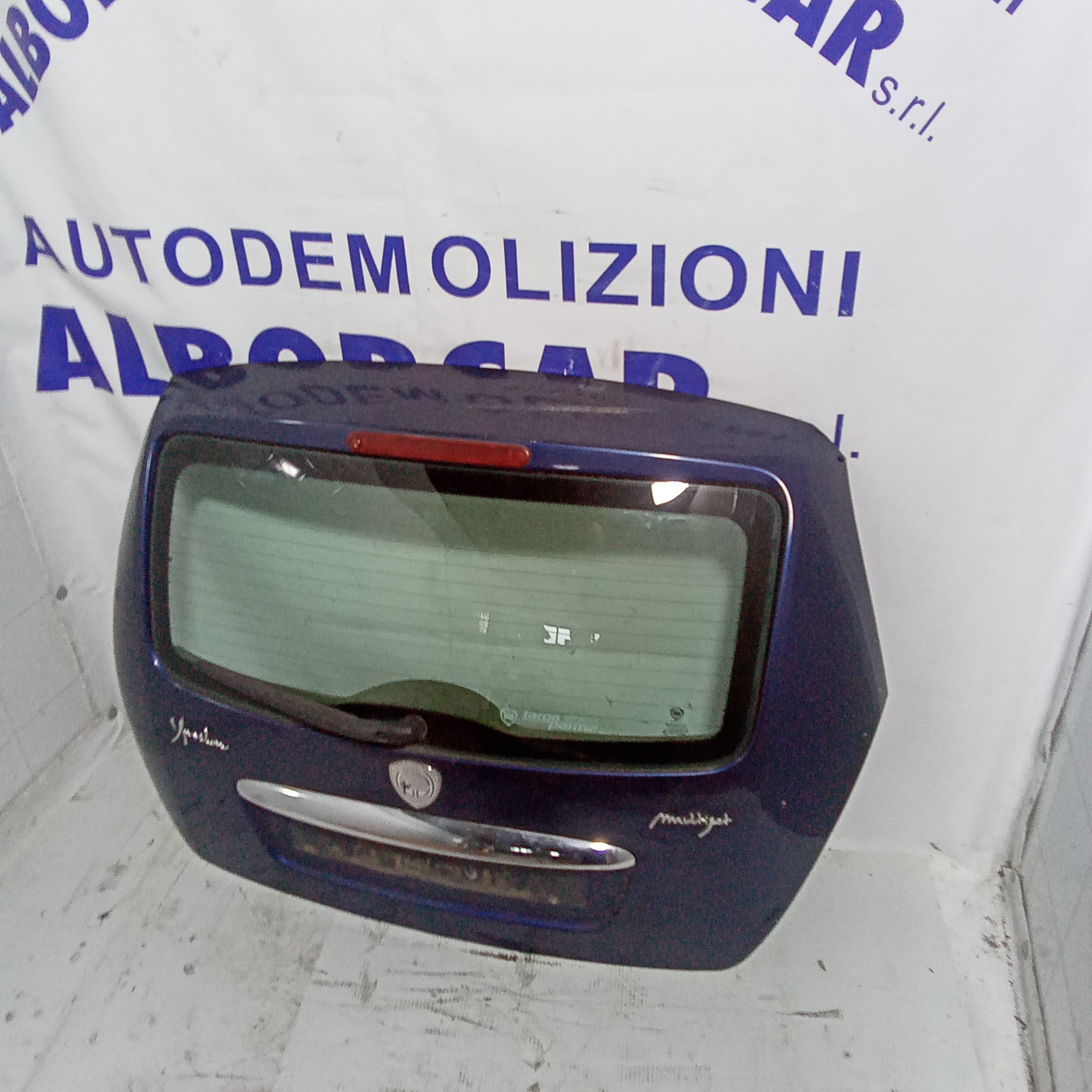 Complete Lancia Y rear tailgate (blue - brown colors)