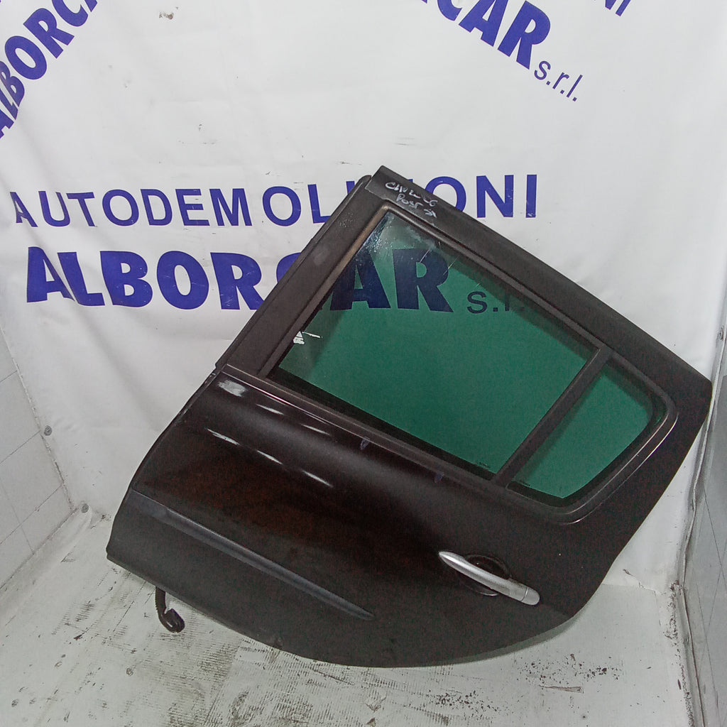 Complete left rear door Renault Clio year 2006