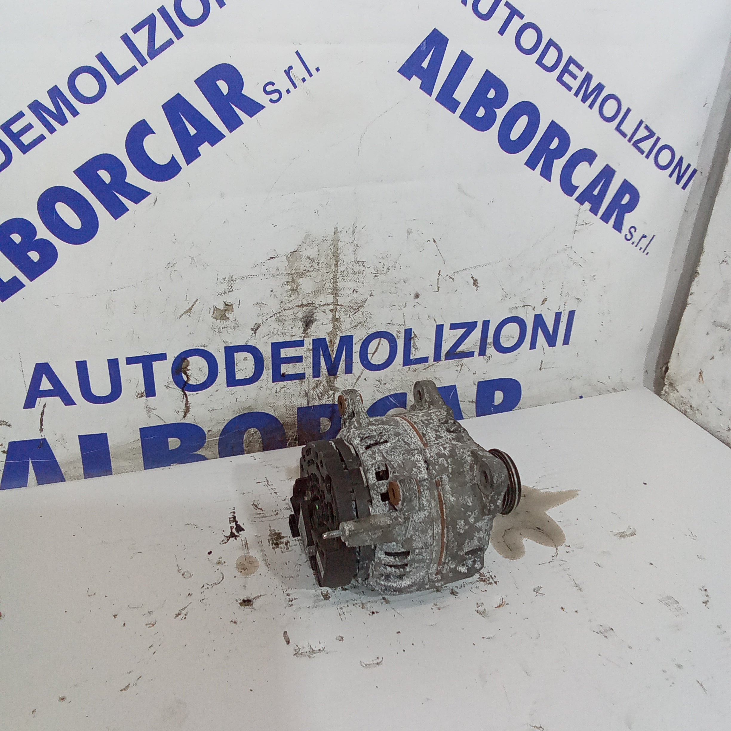 Alternator Volkswagen Polo 1.4TDI year 2006