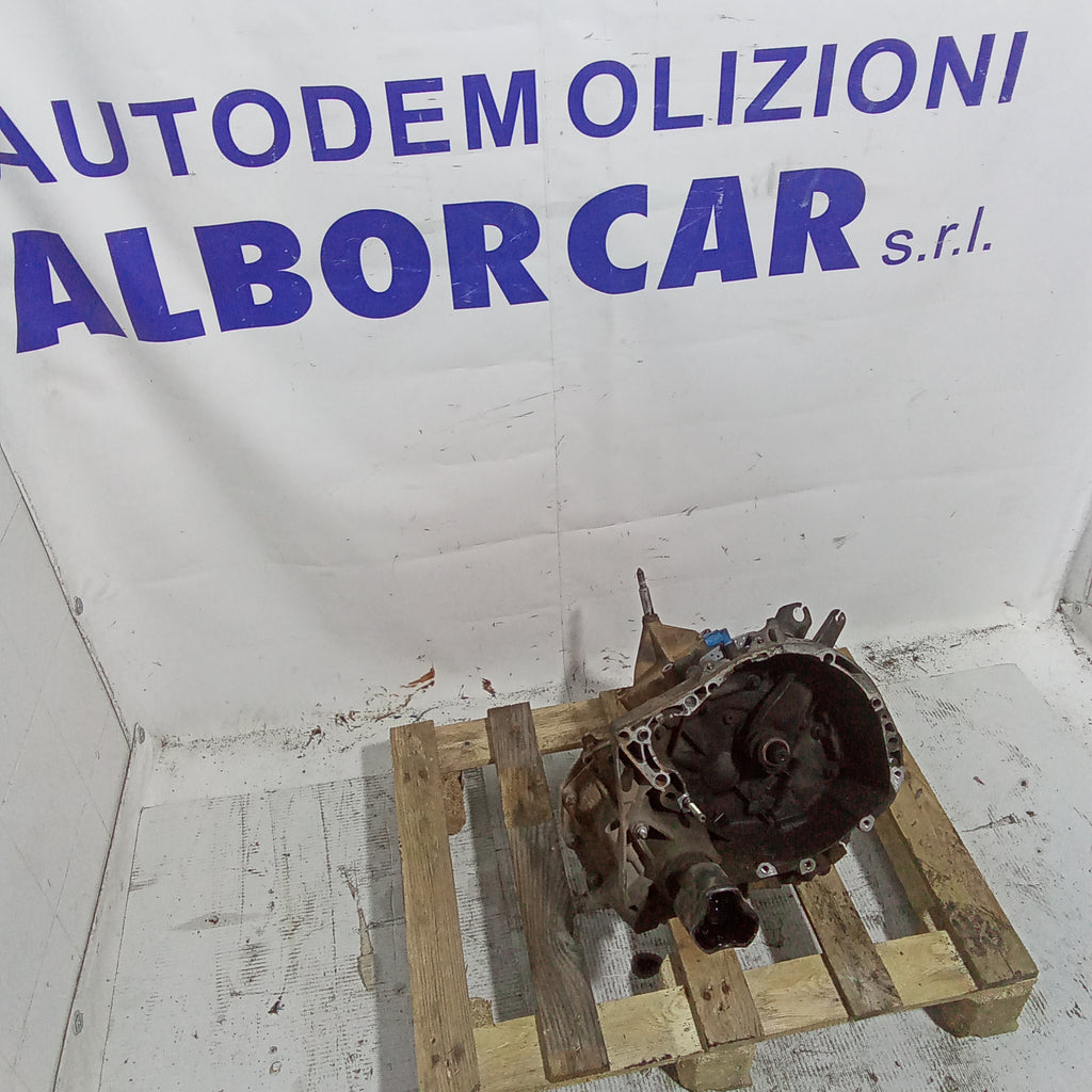 Complete gearbox Renault Megane 1.6 petrol year 2006