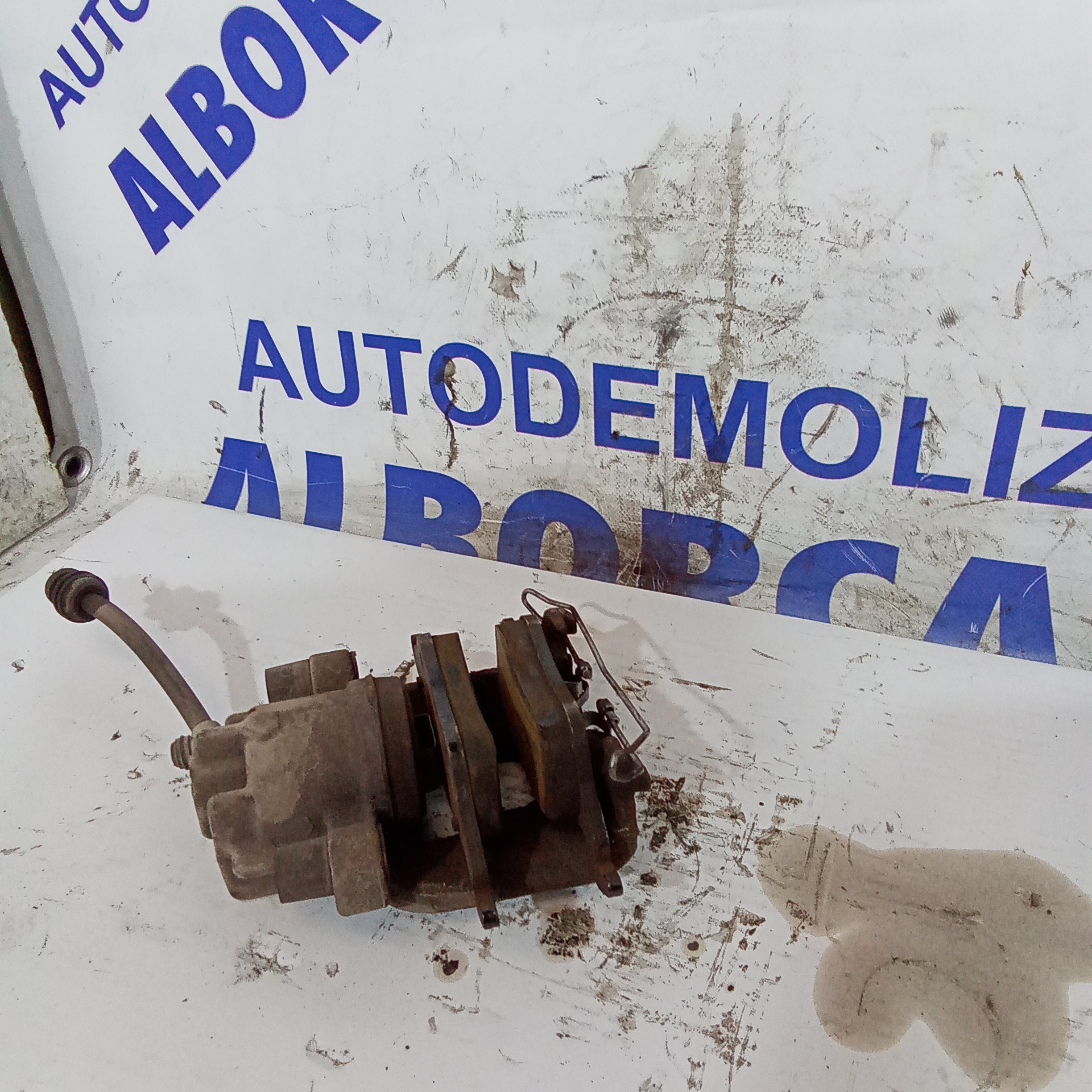 Pinza anteriore destra ford focus 1.8 cdti anno 2005