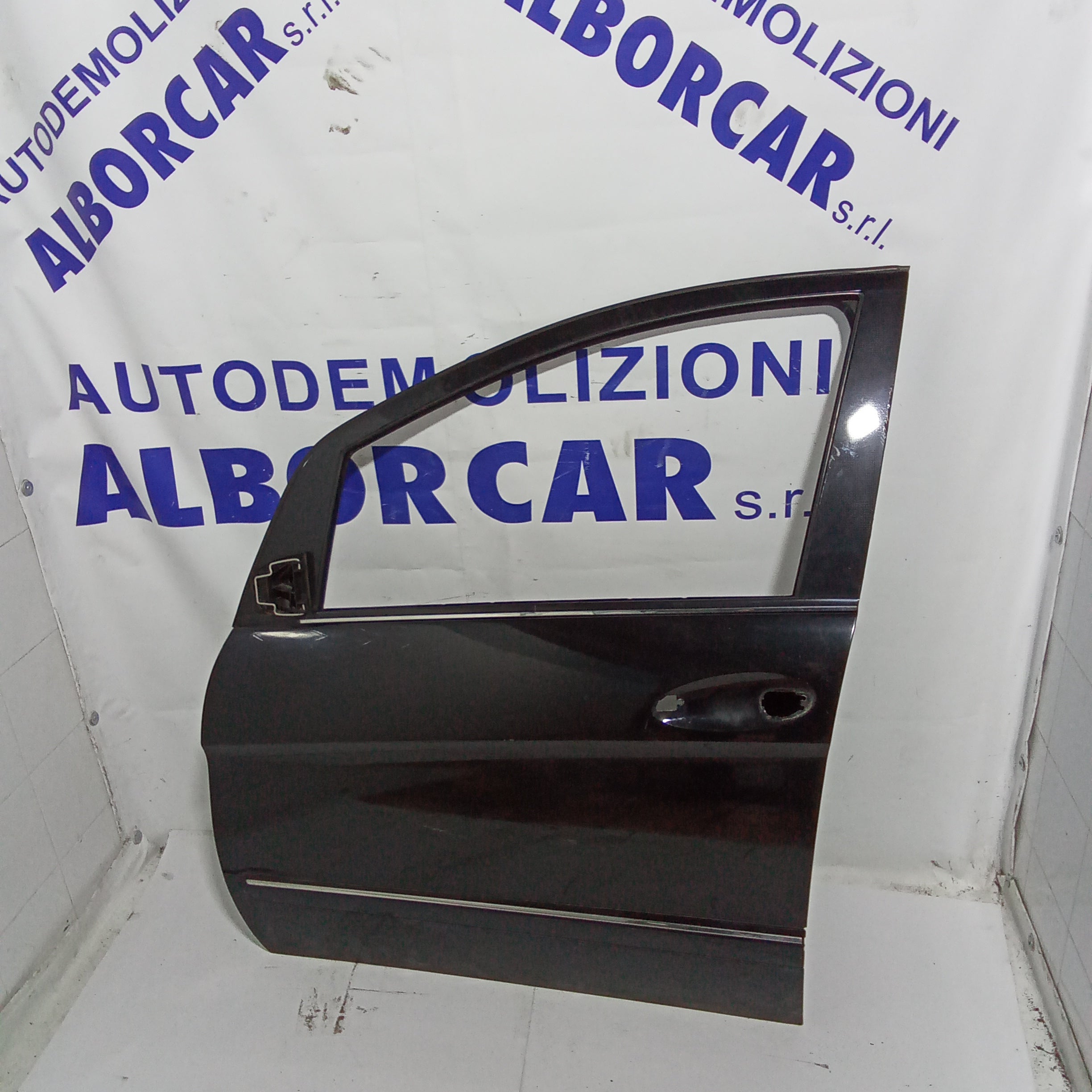 Puerta delantera izquierda Mercedes Clase B200 año 2007
