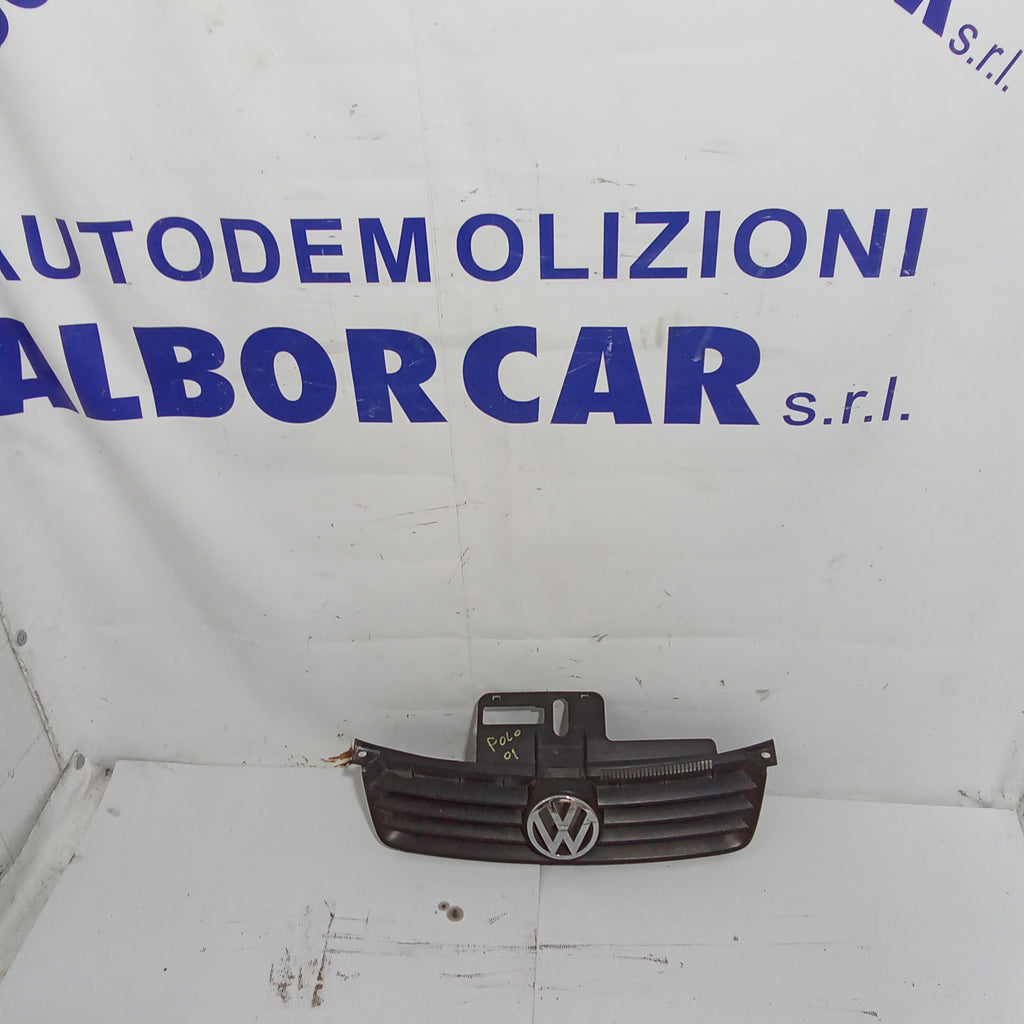 mascherina griglia  frontale volkswagen polo anno 2001
