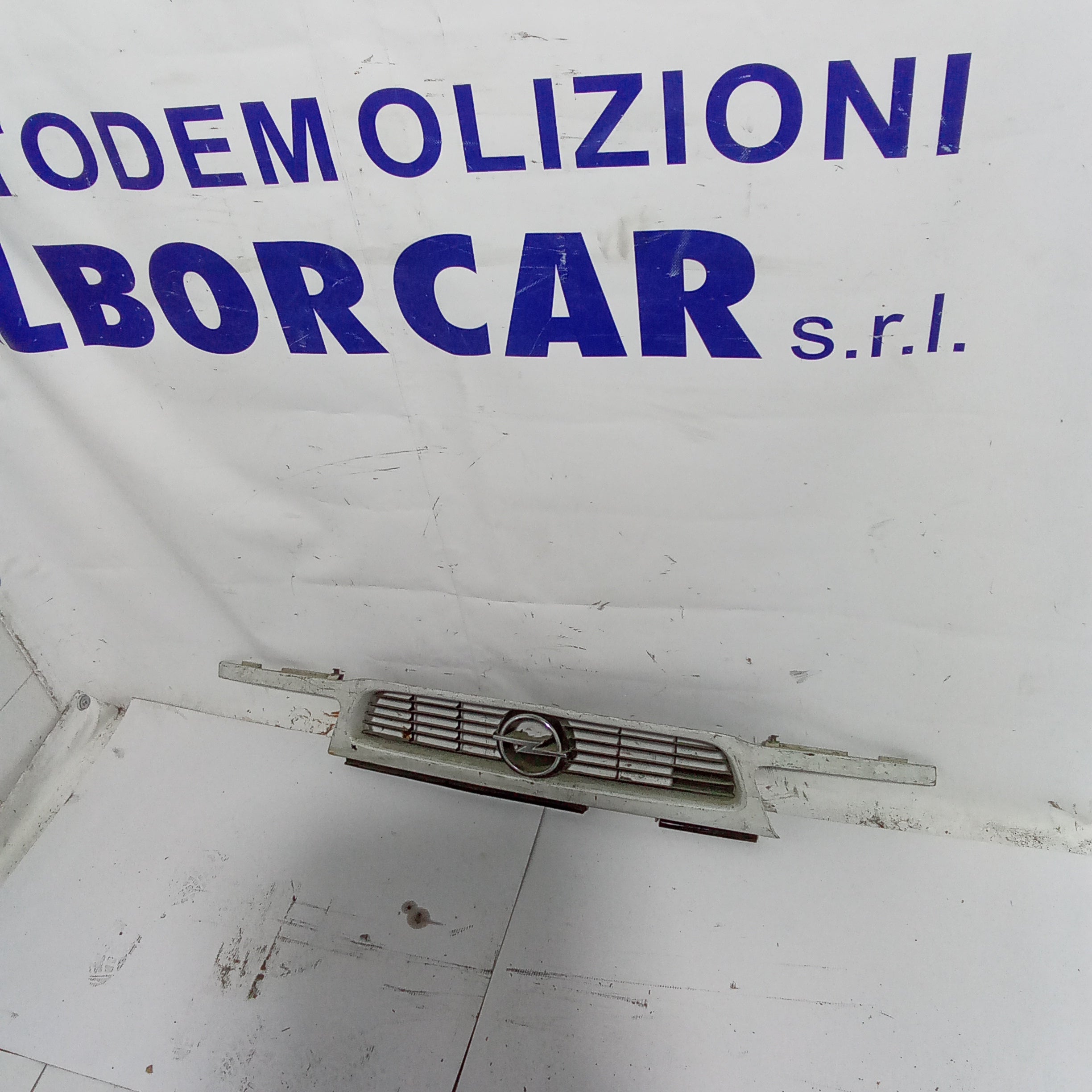 mascherina griglia frontale opel astra 1.7 anno 1995