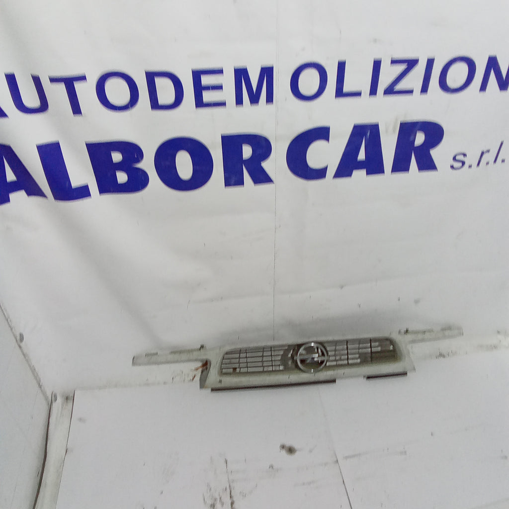 mascherina griglia frontale opel astra 1.7 anno 1995