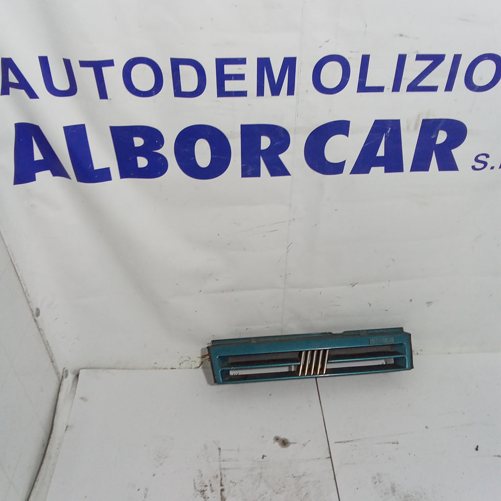 mascherina griglia frontale fiat uno anno 1992