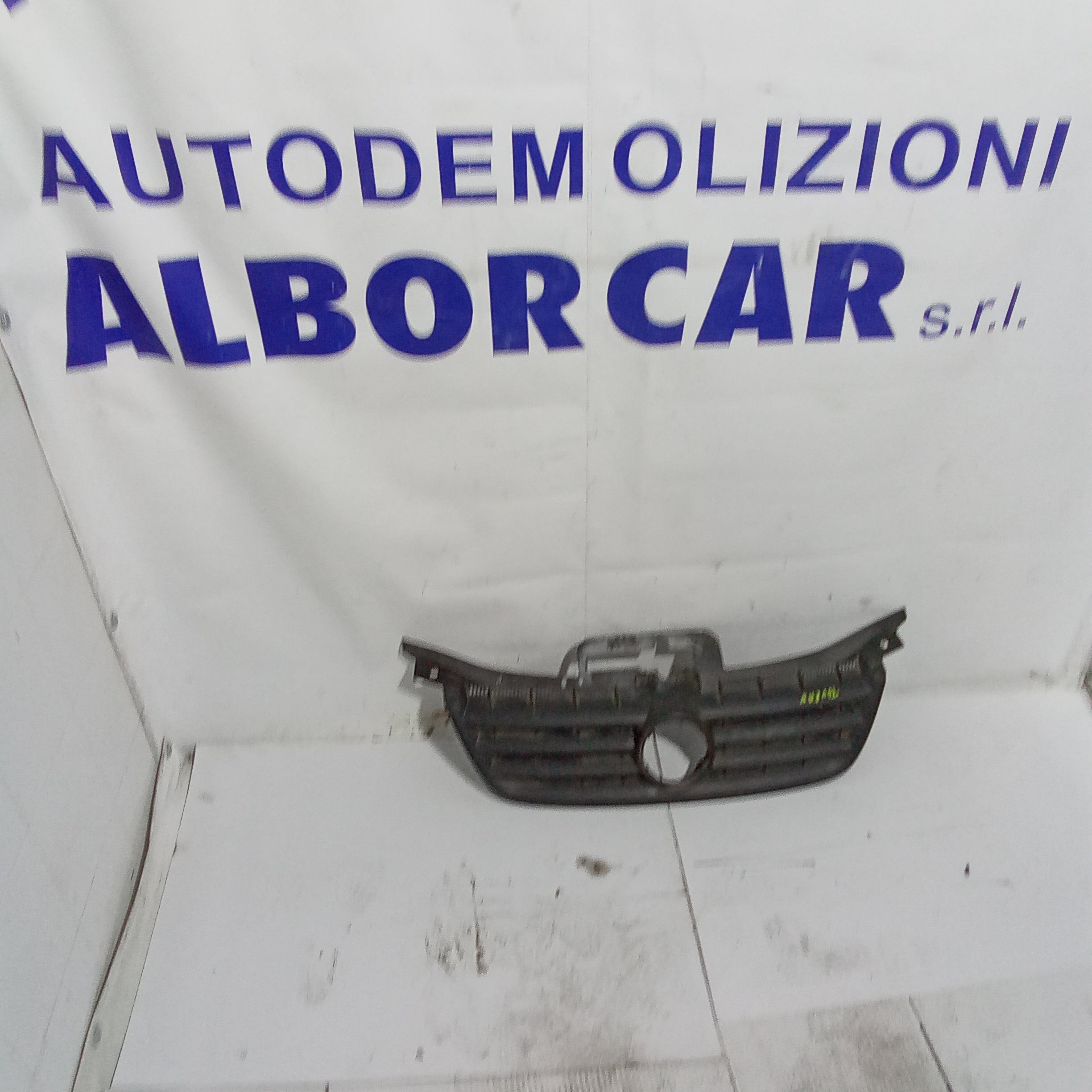 mascherina griglia frontale volkswagen touran anno 2006