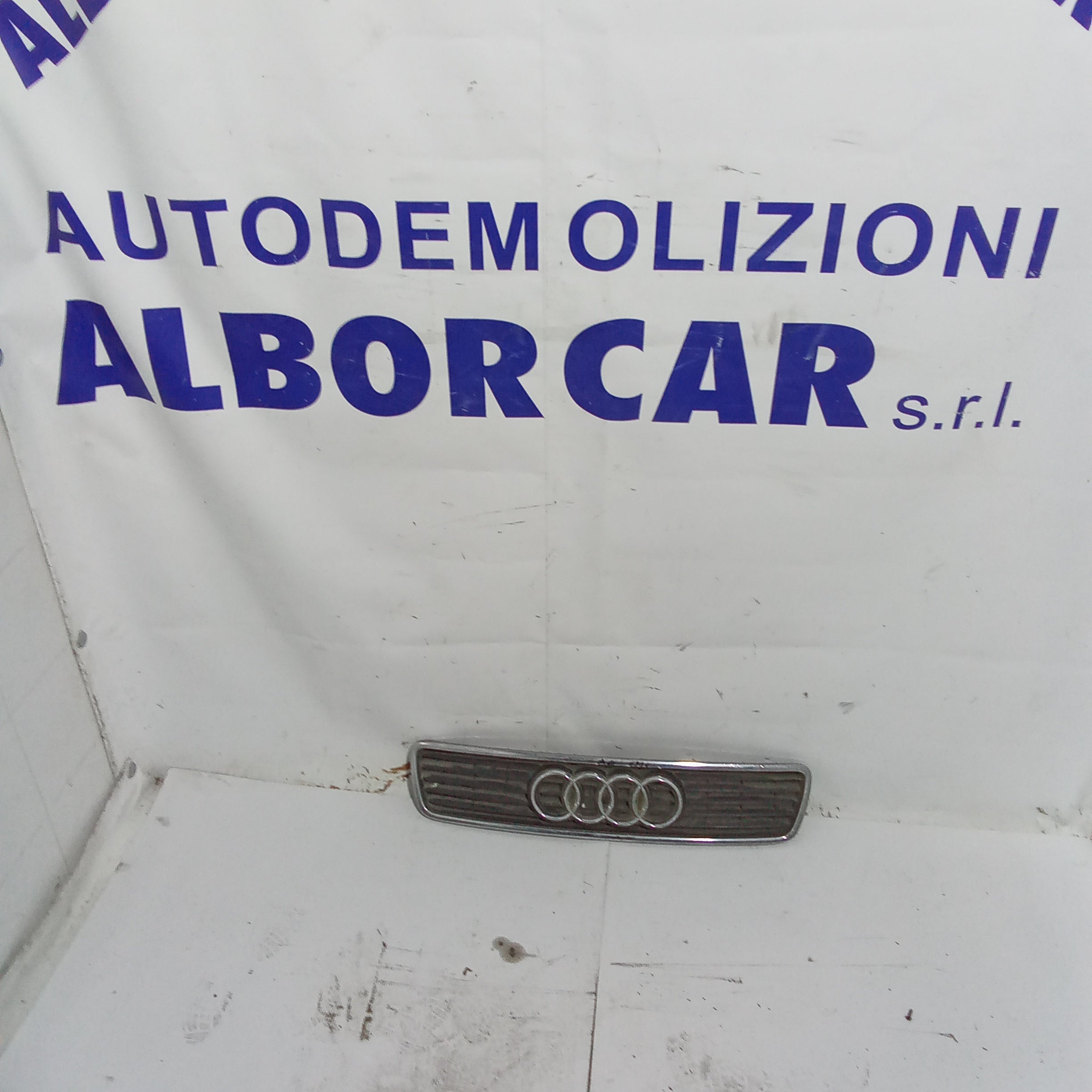 mascherina griglia frontale audi A4 anno 1995