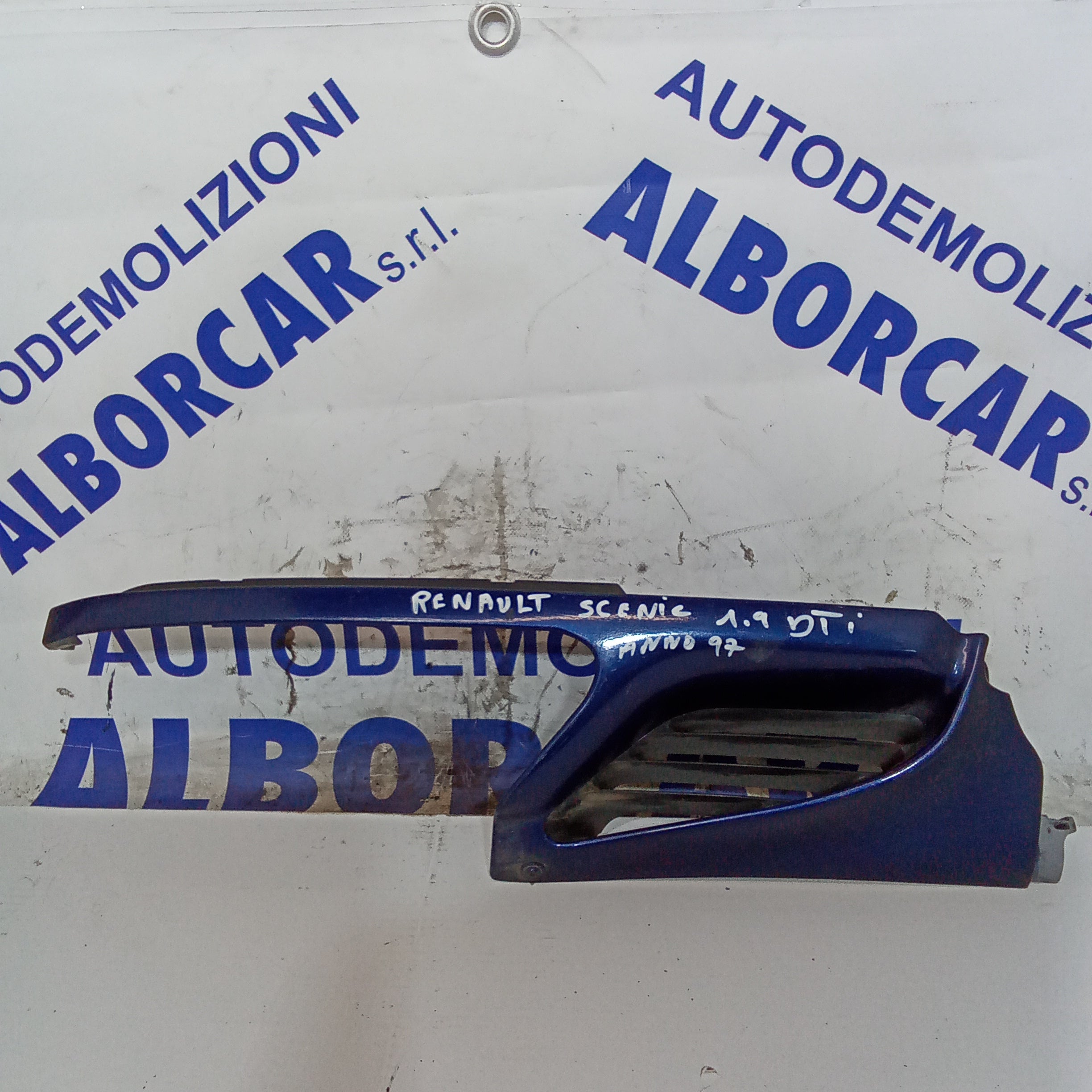 mascarilla rejilla frontal inferior izquierda renault scenic 1.9dti año 1997