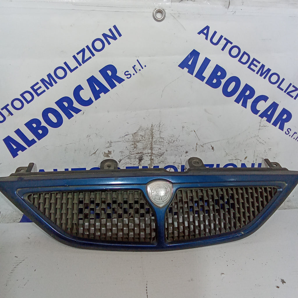 rejilla frontal Lancia Y Elefantino año 2000