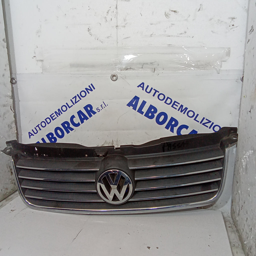 mascherina griglia frontale volkswagen passat 2.0tdi anno 2005