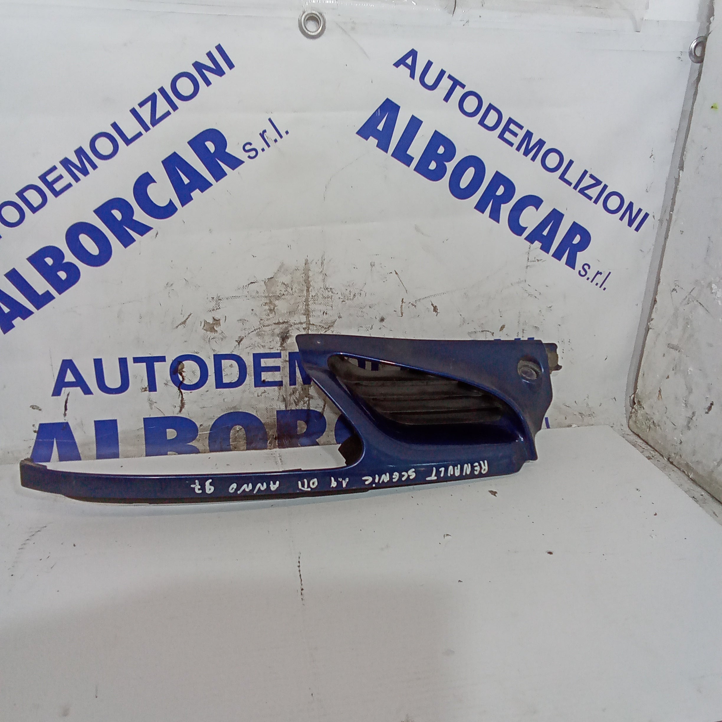 mascherina griglia frontale inferiore sinistro renault scenic 1.9dti anno 1997