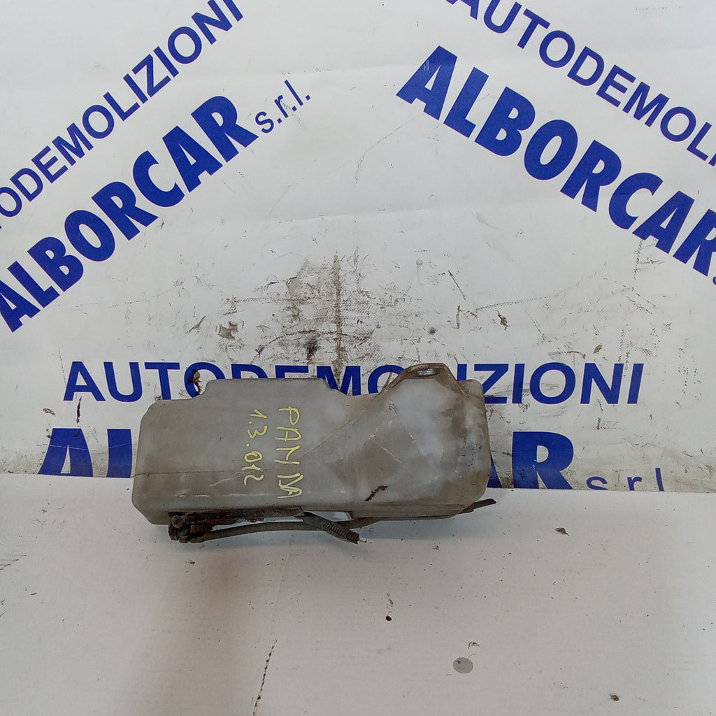 Vaschetta acqua tergicristalli fiat panda 1.3 mjt anno 2012