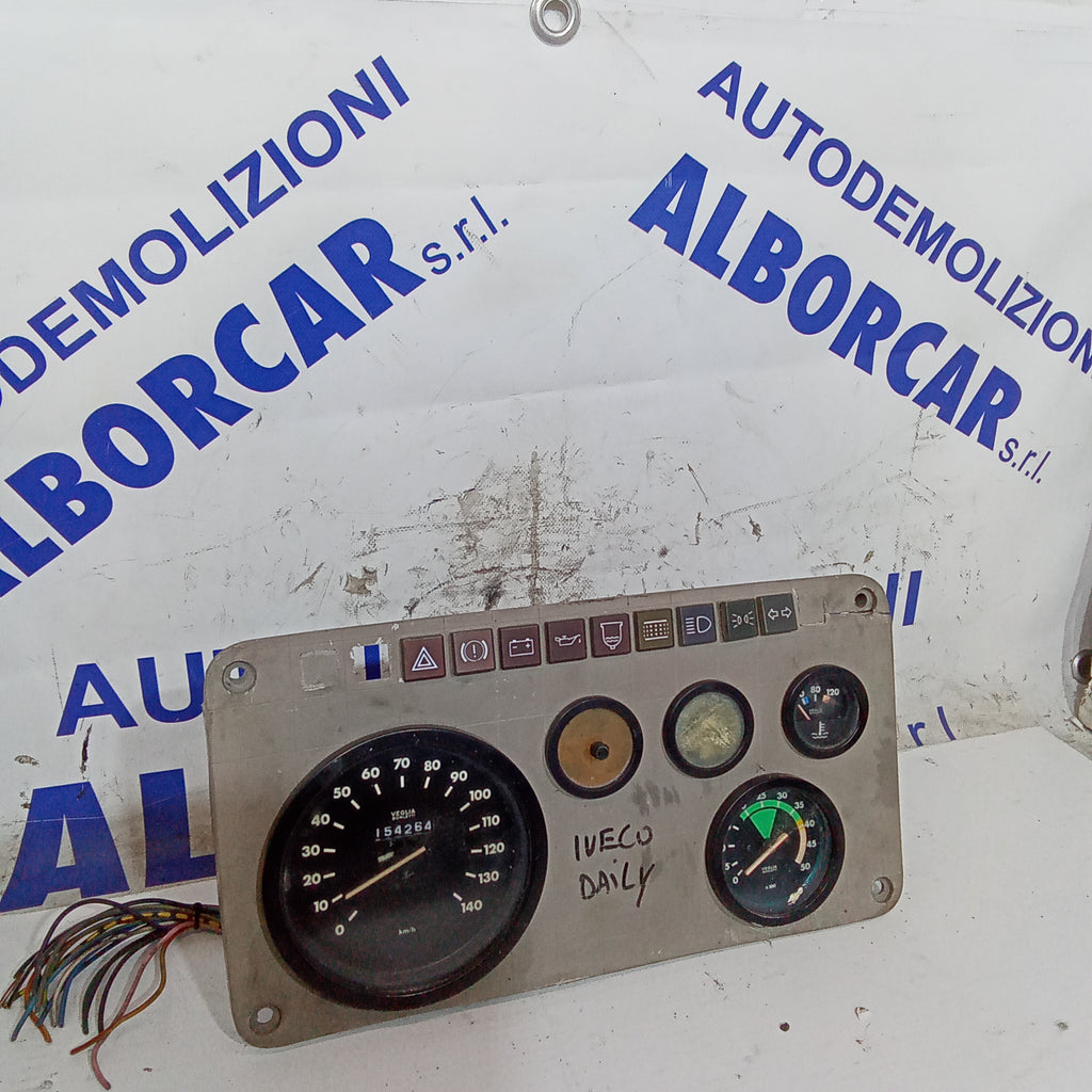 quadro strumenti  conta chilometri iveco daily 4792264