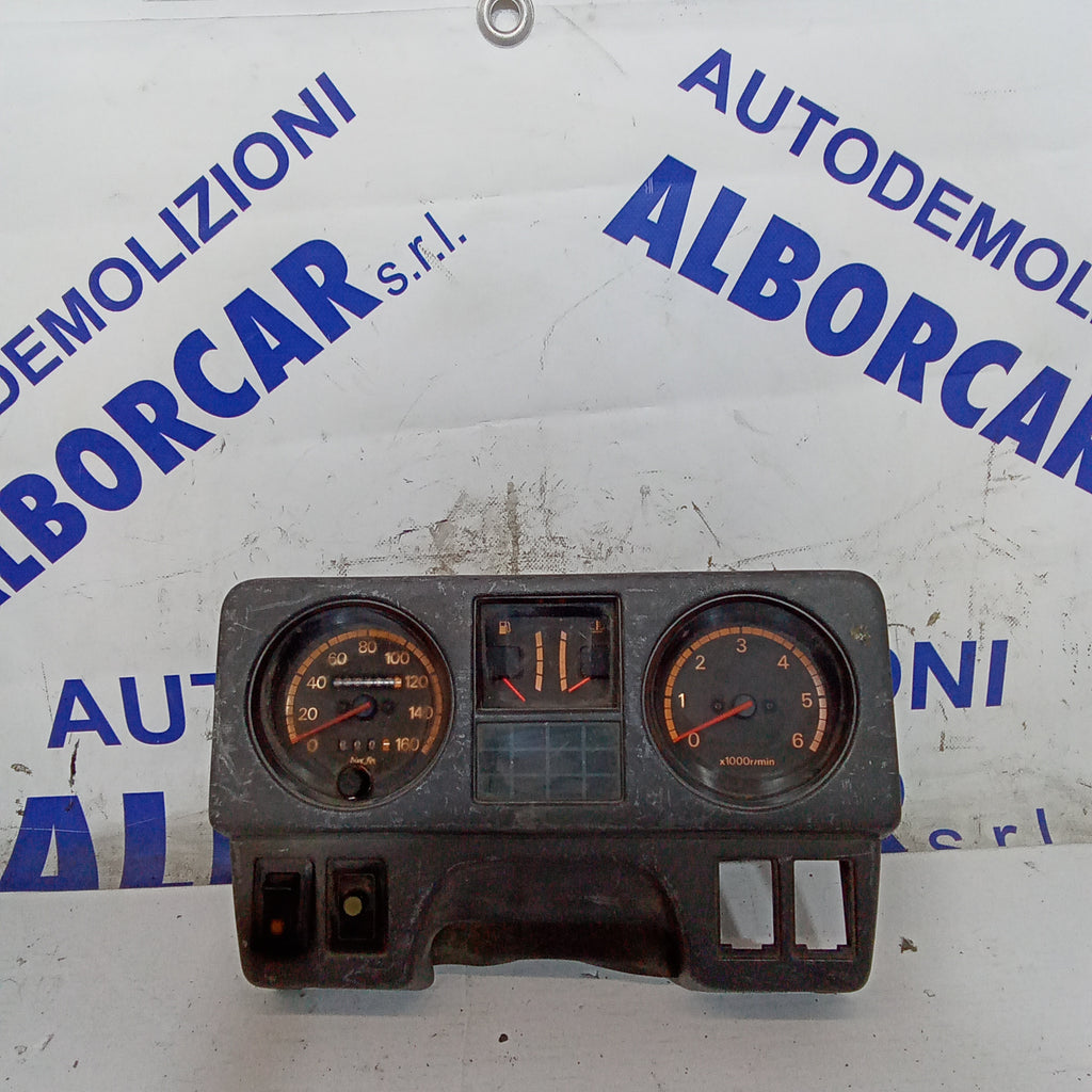 quadro strumenti contachilometri mitsubishi montero 2.5td anno 1983/1992