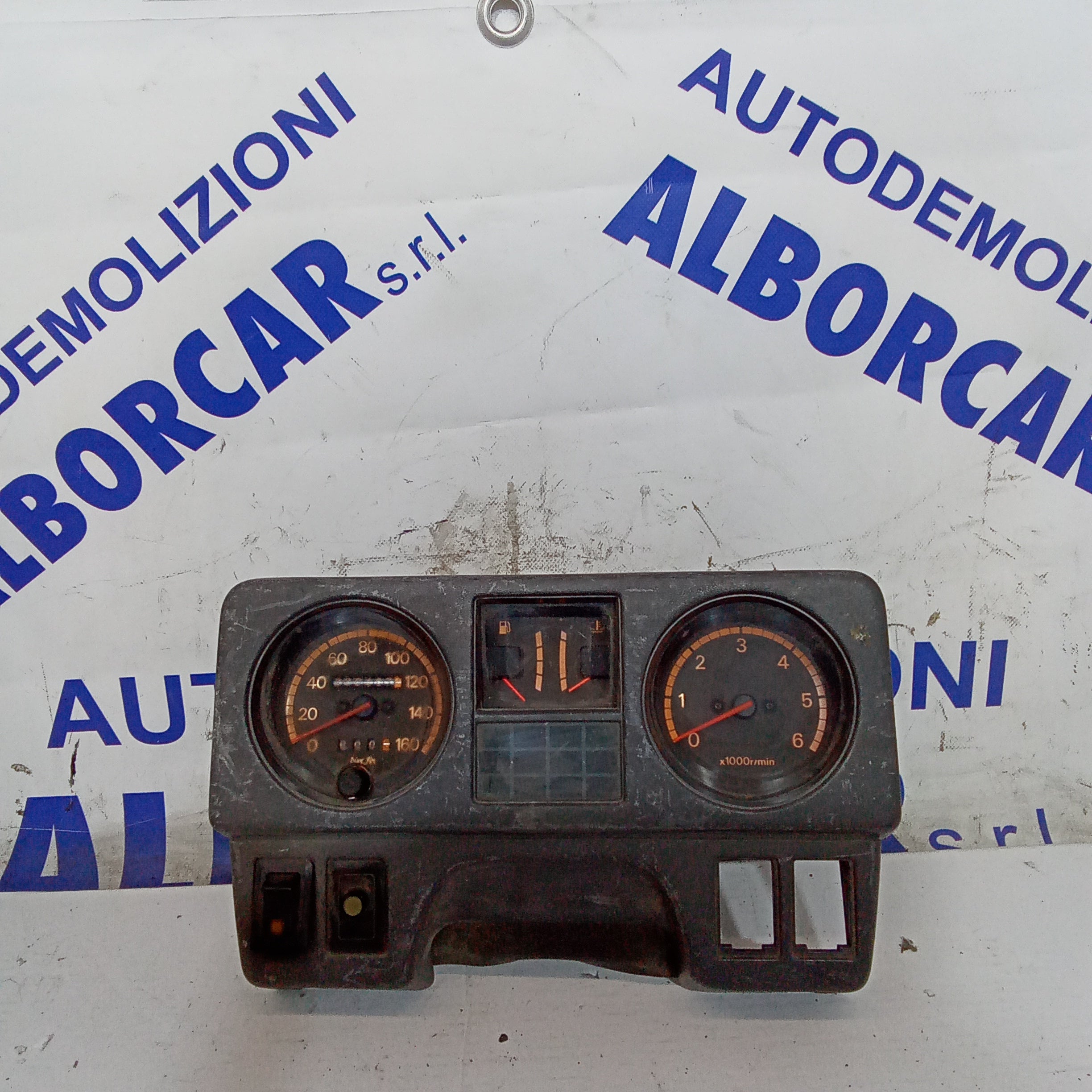 quadro strumenti contachilometri mitsubishi montero 2.5td anno 1983/1992