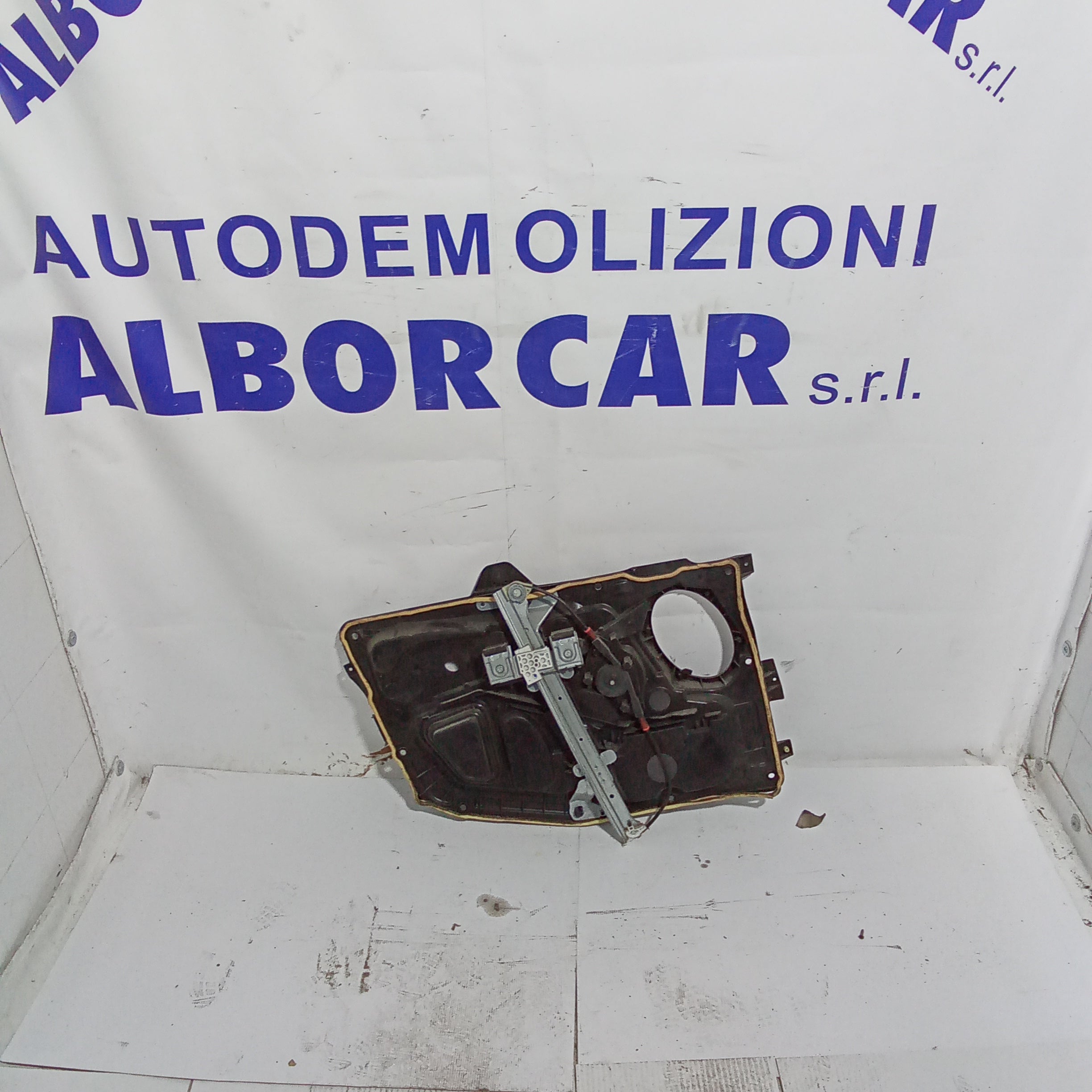 alzavetro (completo) sportello anteriore destro completo ford fiesta 1.4 16v anno 2007