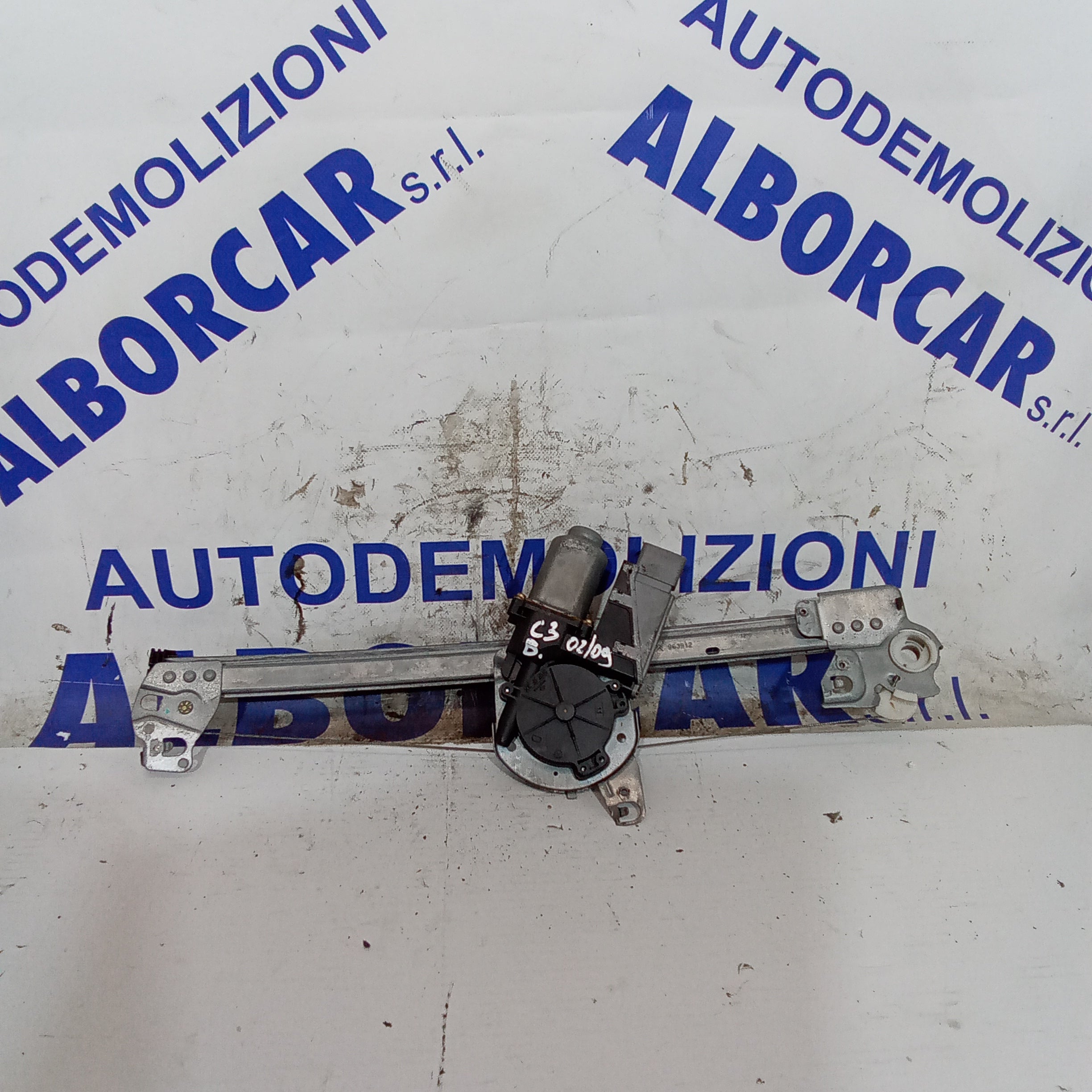 Alzavetri anteriore sinistro citroen C3 1.4hdi anno 2002/2009
