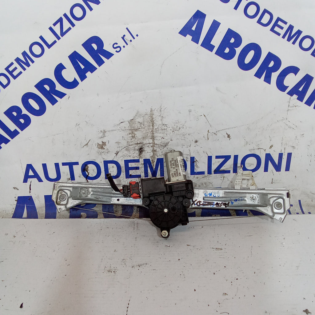 Elevalunas delantero derecho Fiat Bravo año 2009