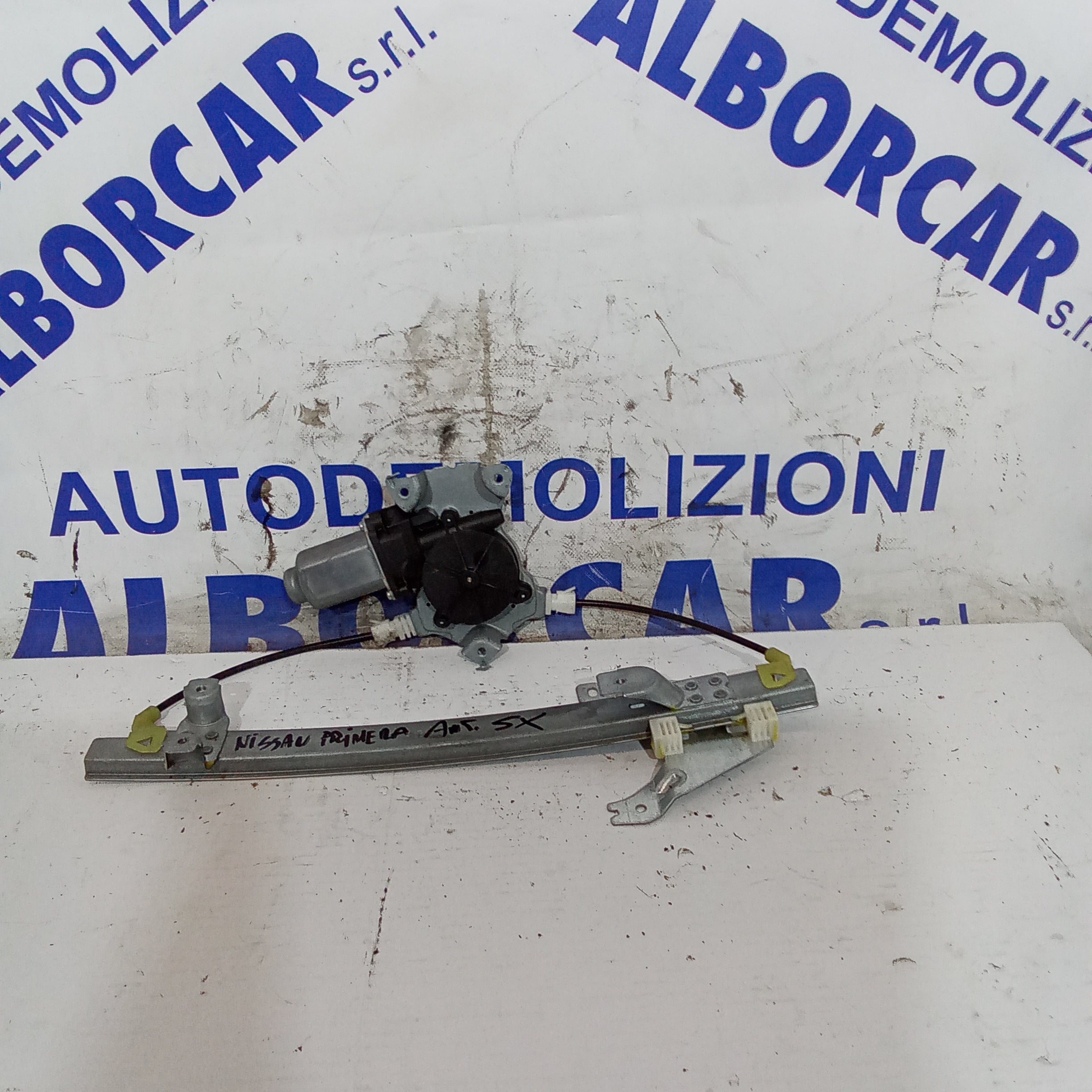Alzavetro anteriore sinistro nissan primera anno 2002