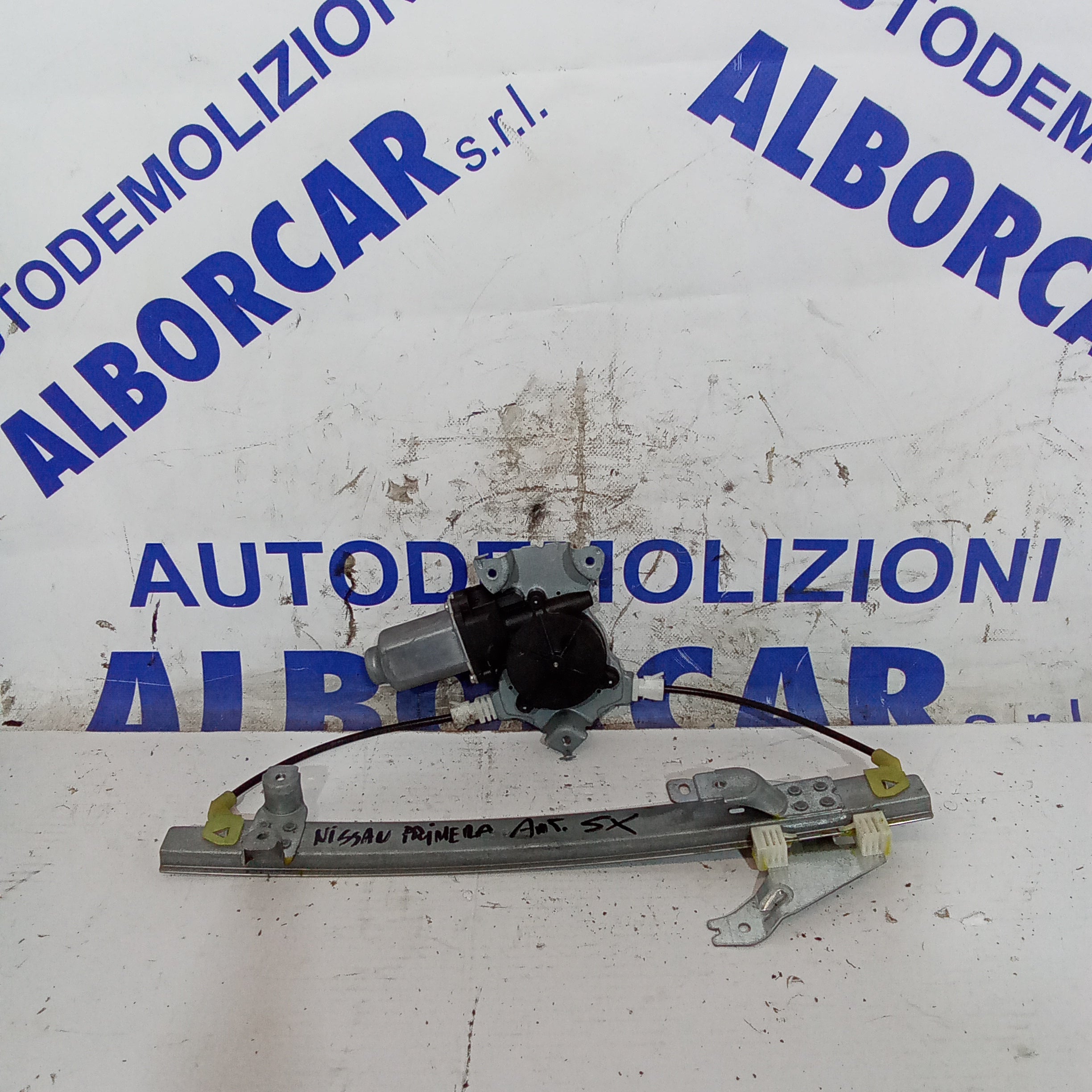 Alzavetro anteriore sinistro nissan primera anno 2002