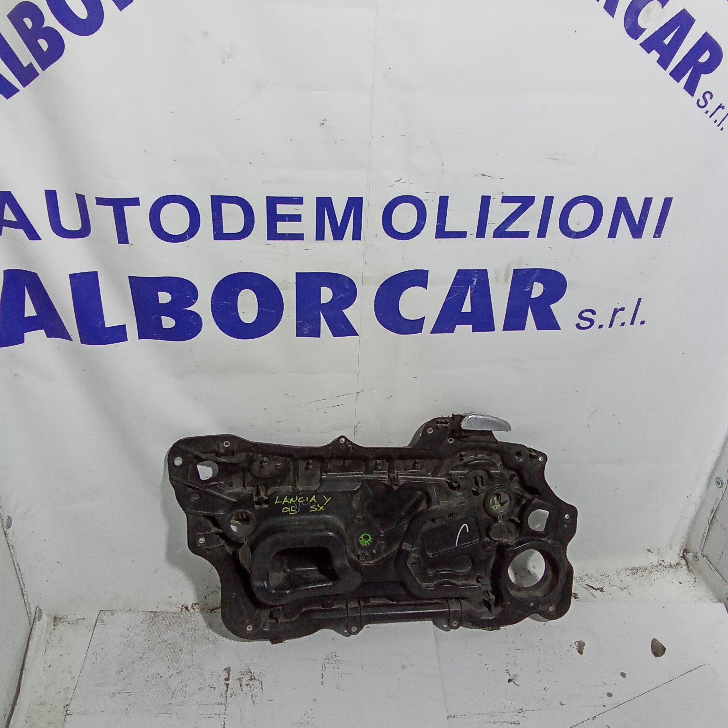 Alzavetro anteriore sinistro completo lancia y anno 2005/2011