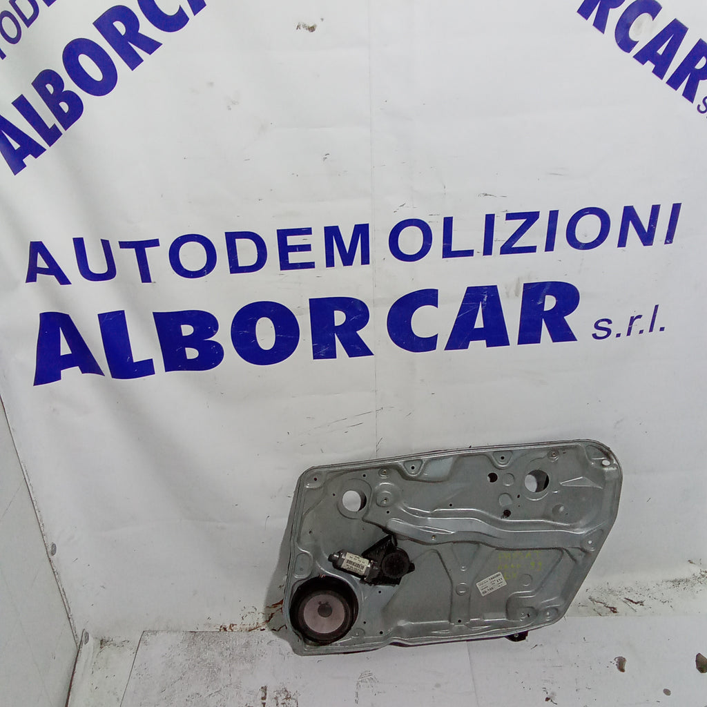 Alzavetro posteriore destro completo volkswagen passat anno 1999