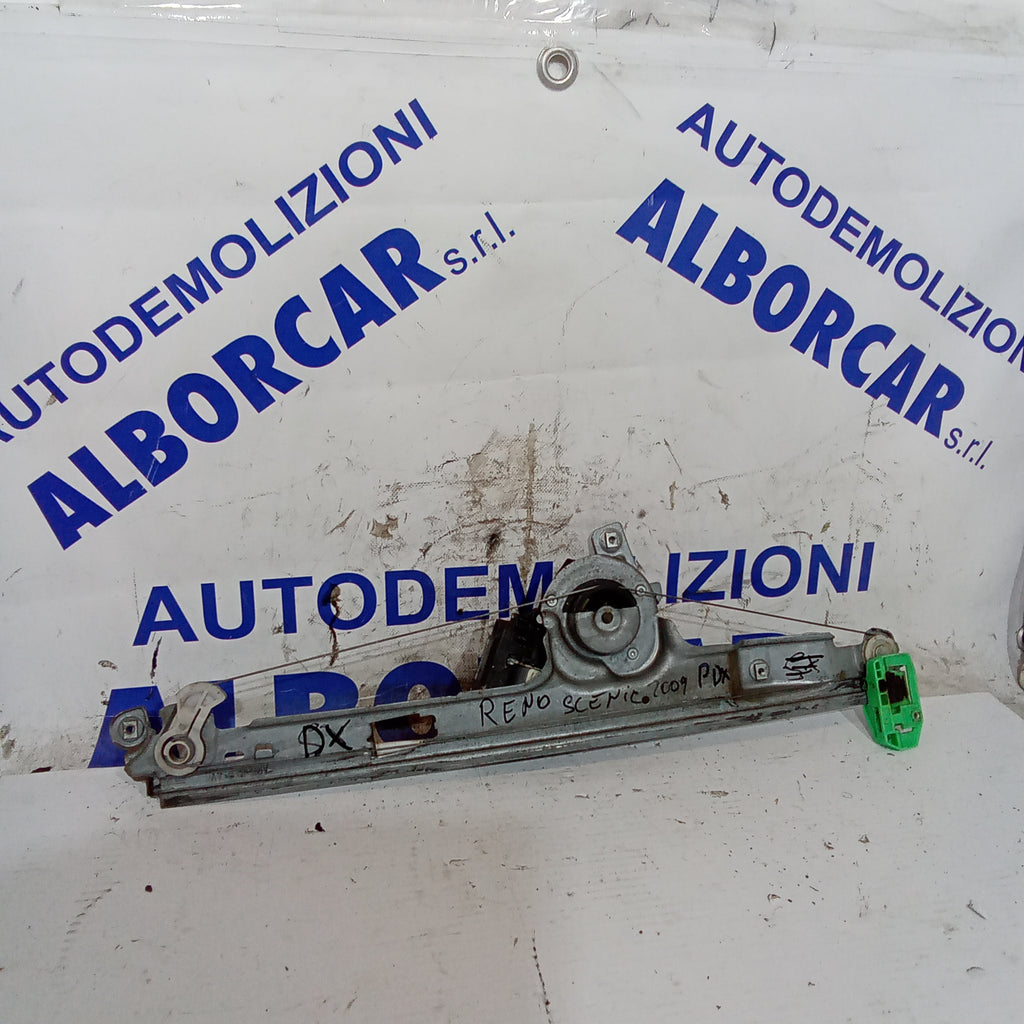 Alzavetro posteriore destro renault scenic anno 2009