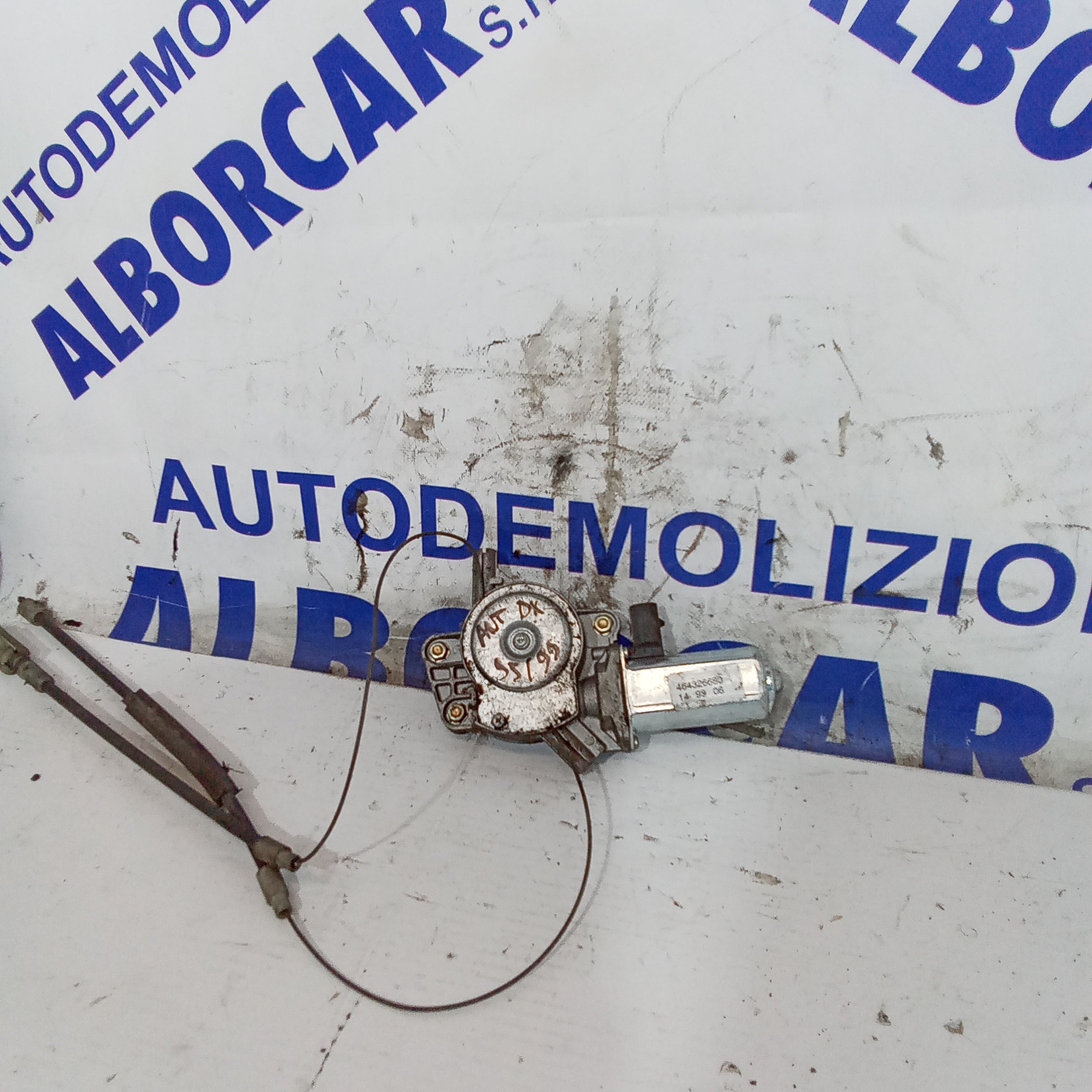Alzavetro anteriore destro lancia delta anno 1995/1999