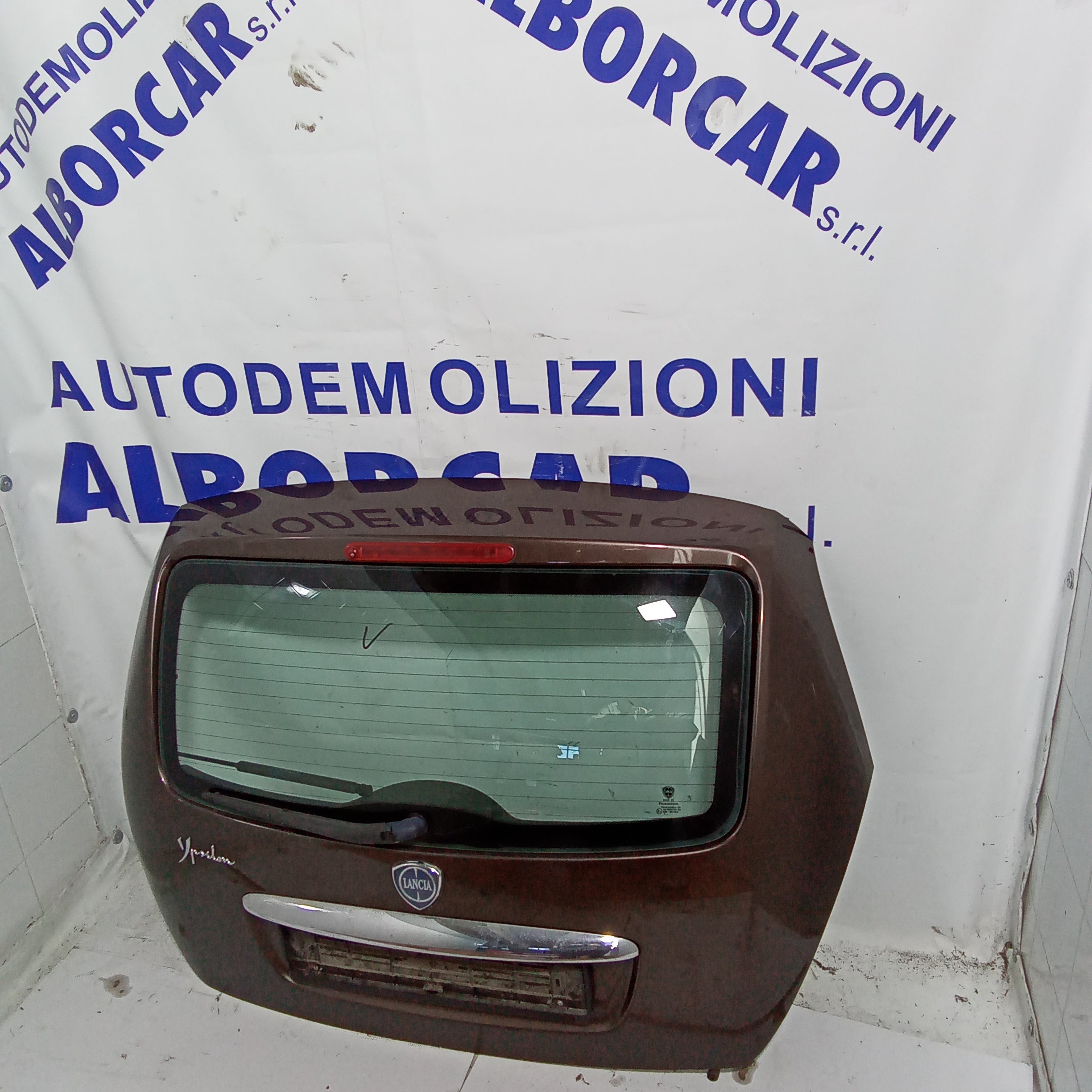 Cofano baule posteriore lancia y anno 2008
