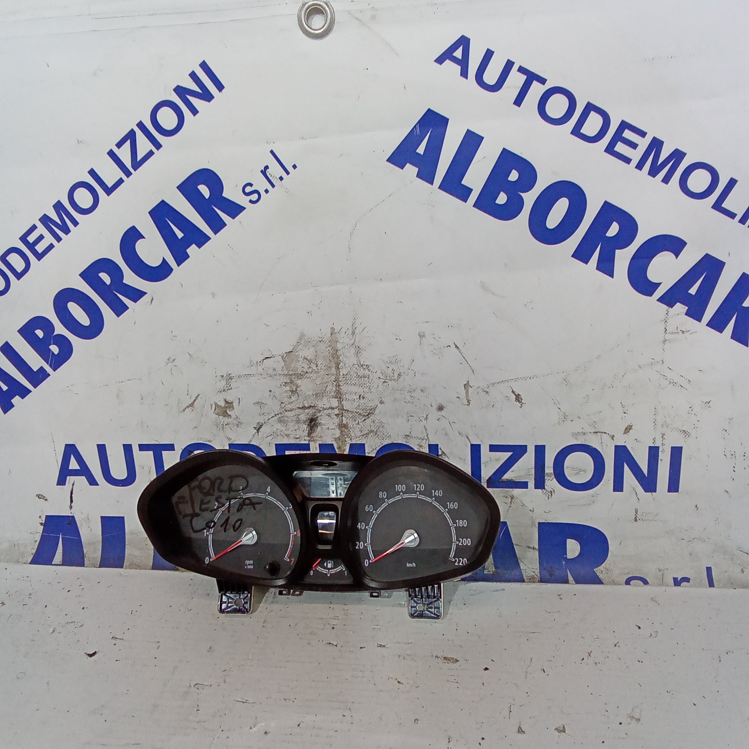 quadro strumenti/contachilometri   Ford fiesta anno 2010 codice VP8A6F10894BC