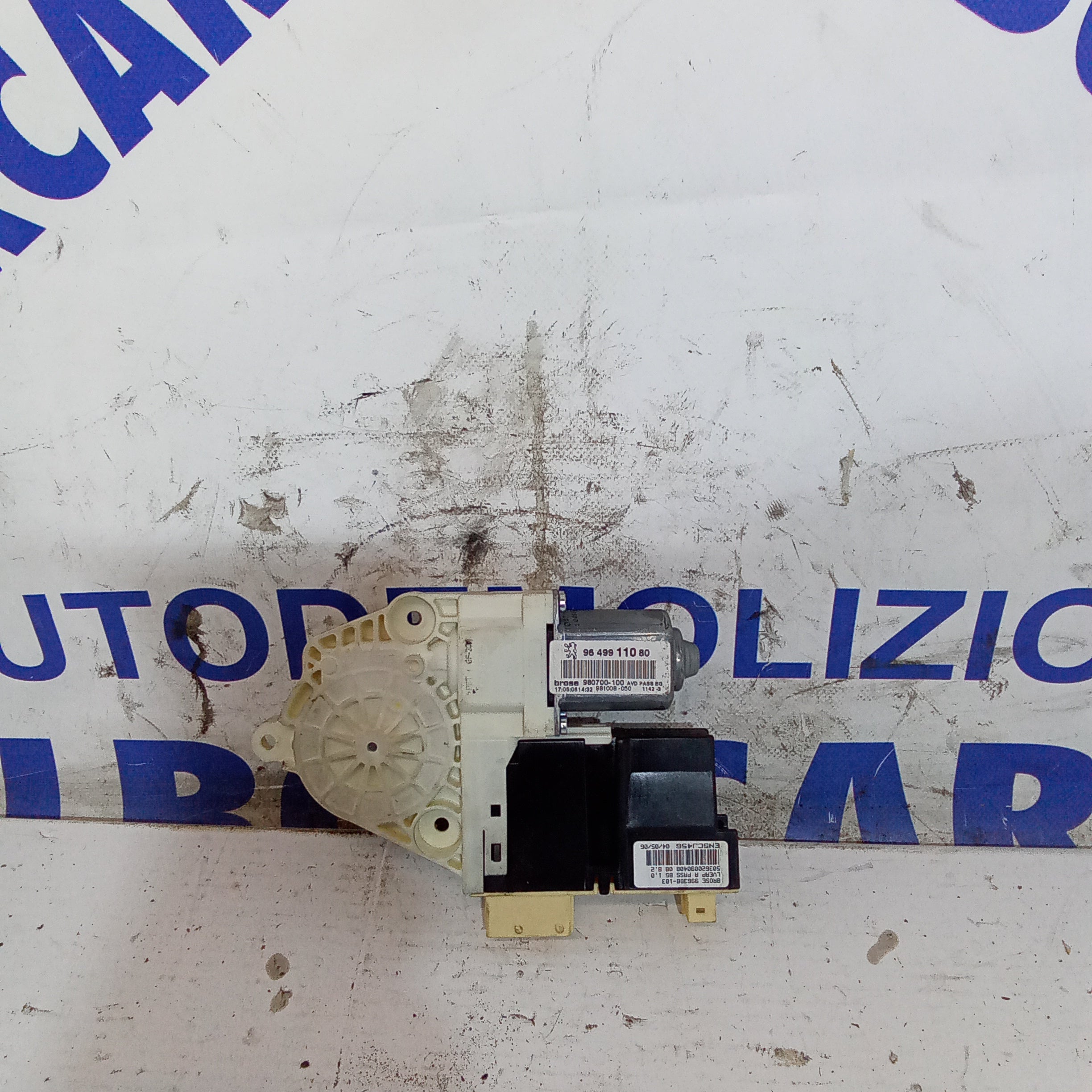 motorino tergicristallo anteriore destro peugeot 207 anno 2006