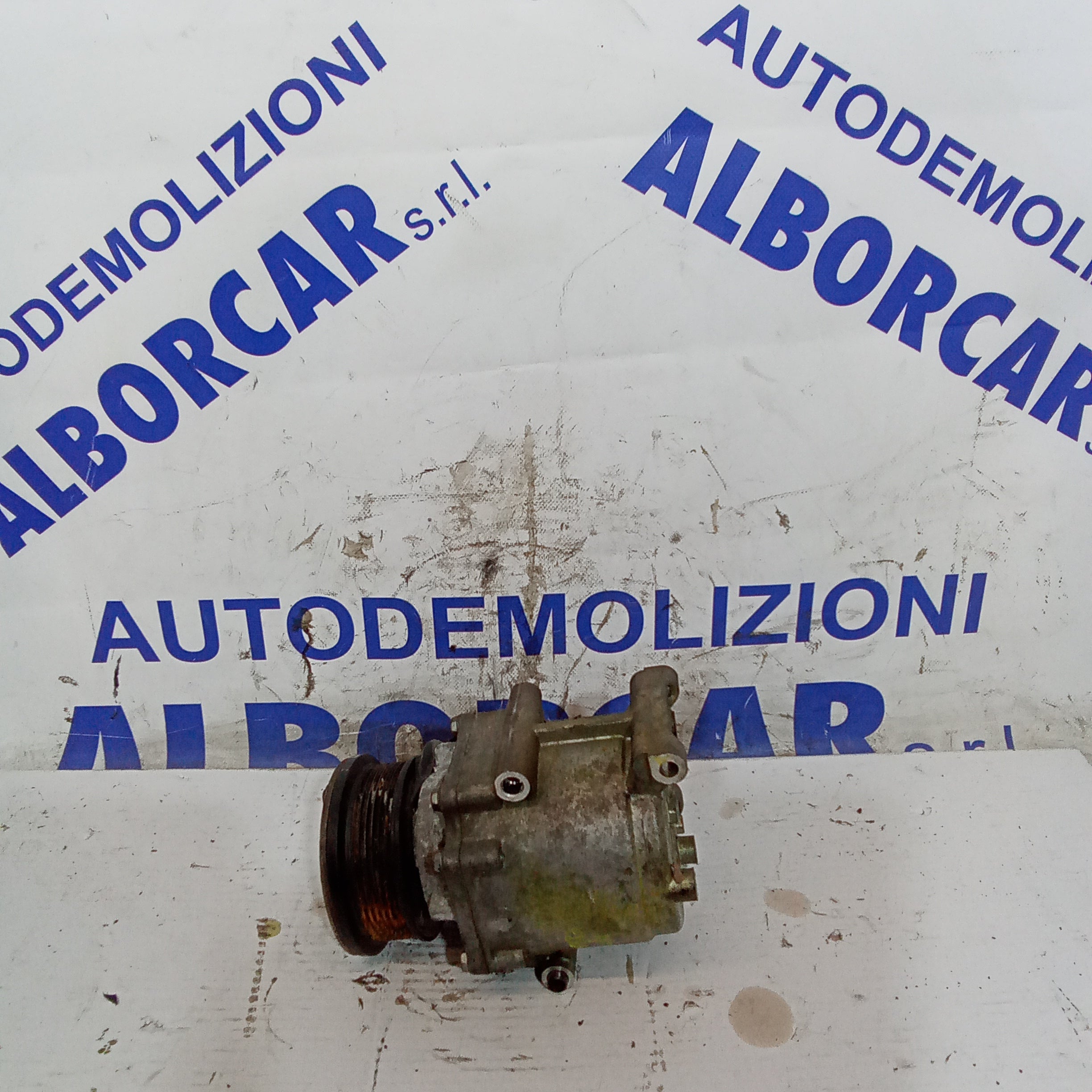 Compressore aria condizionata ford fiesta 1.4 benzina anno 2010
